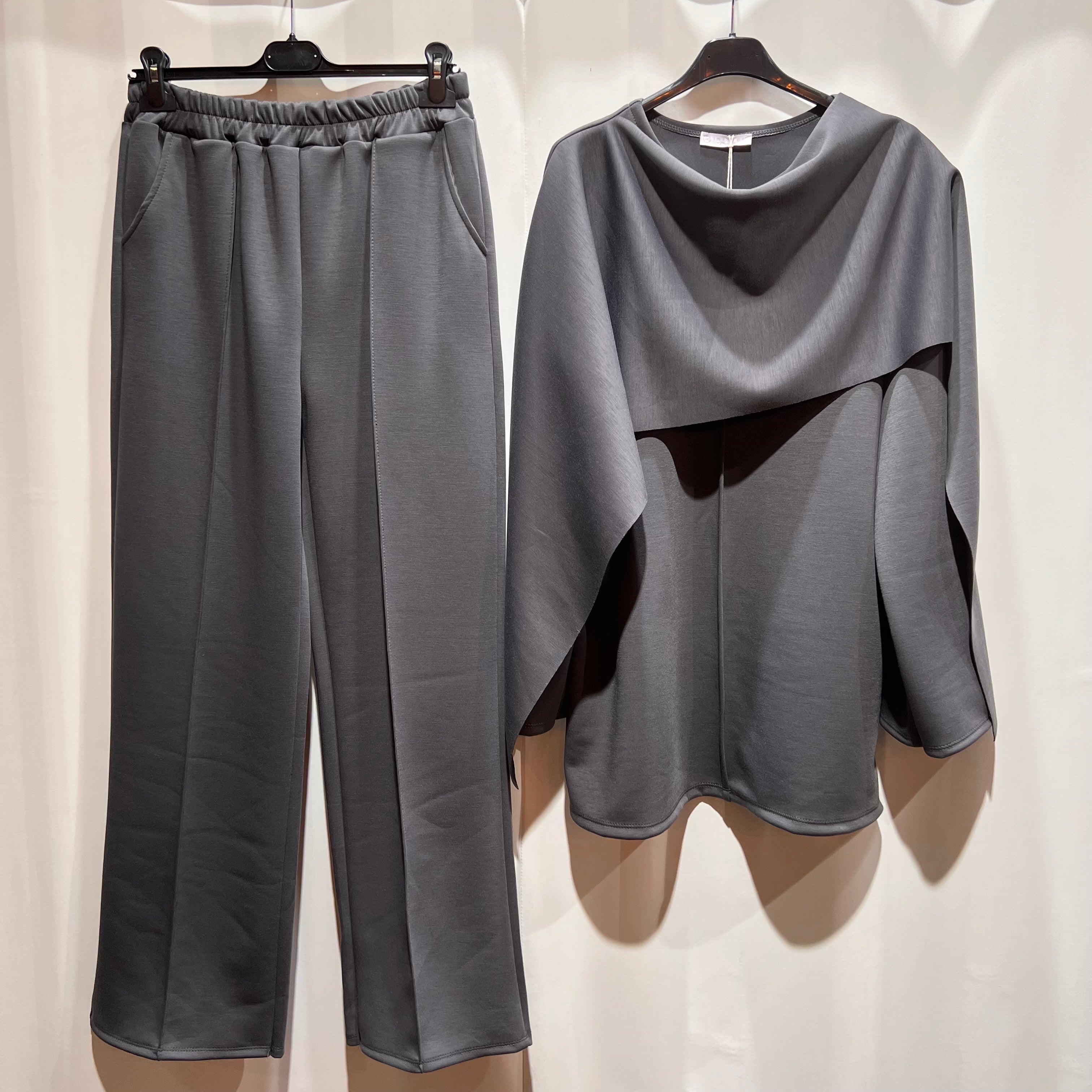 Zara 2-Teiler mit Cape