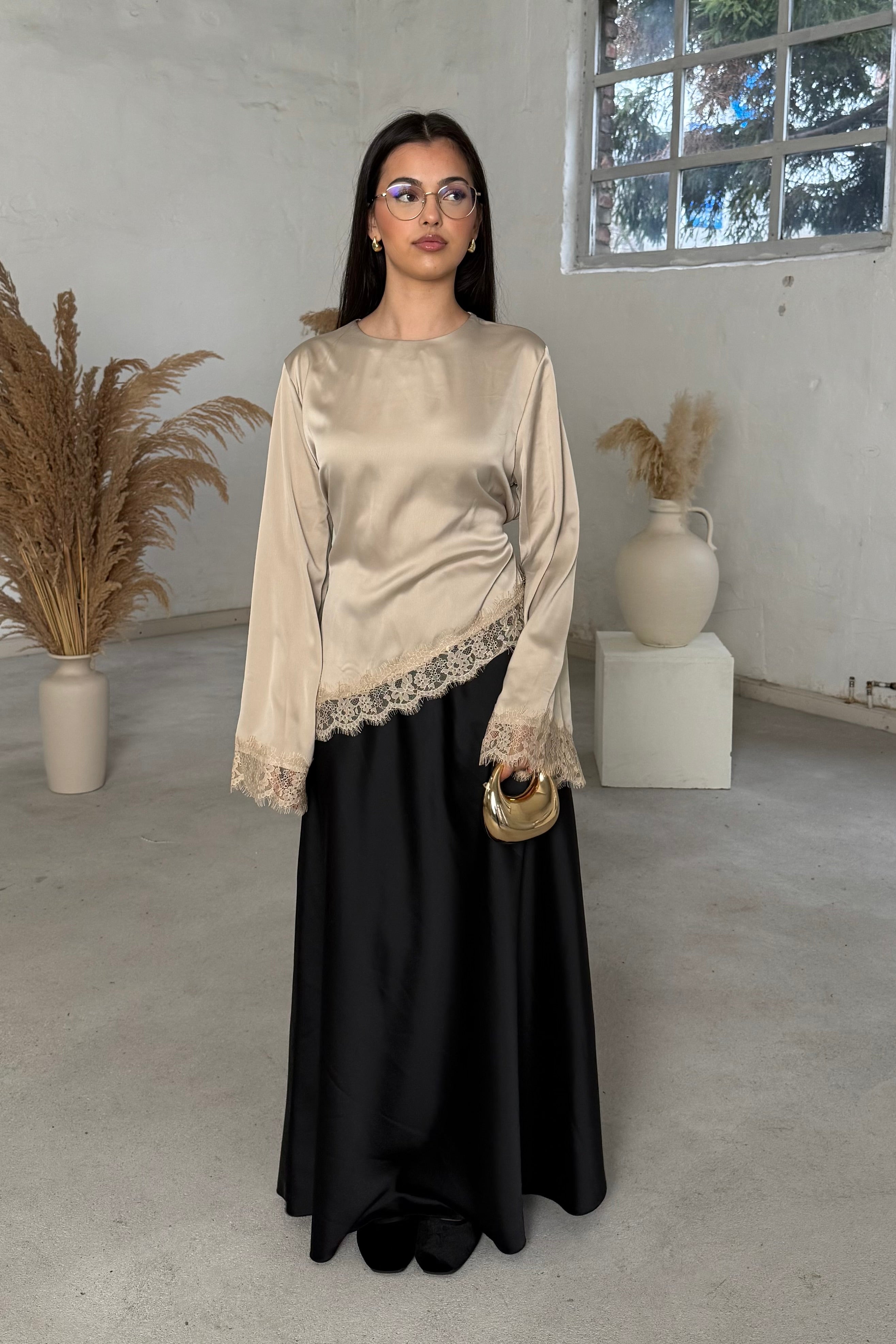 Mona Spitzen-Oberteil