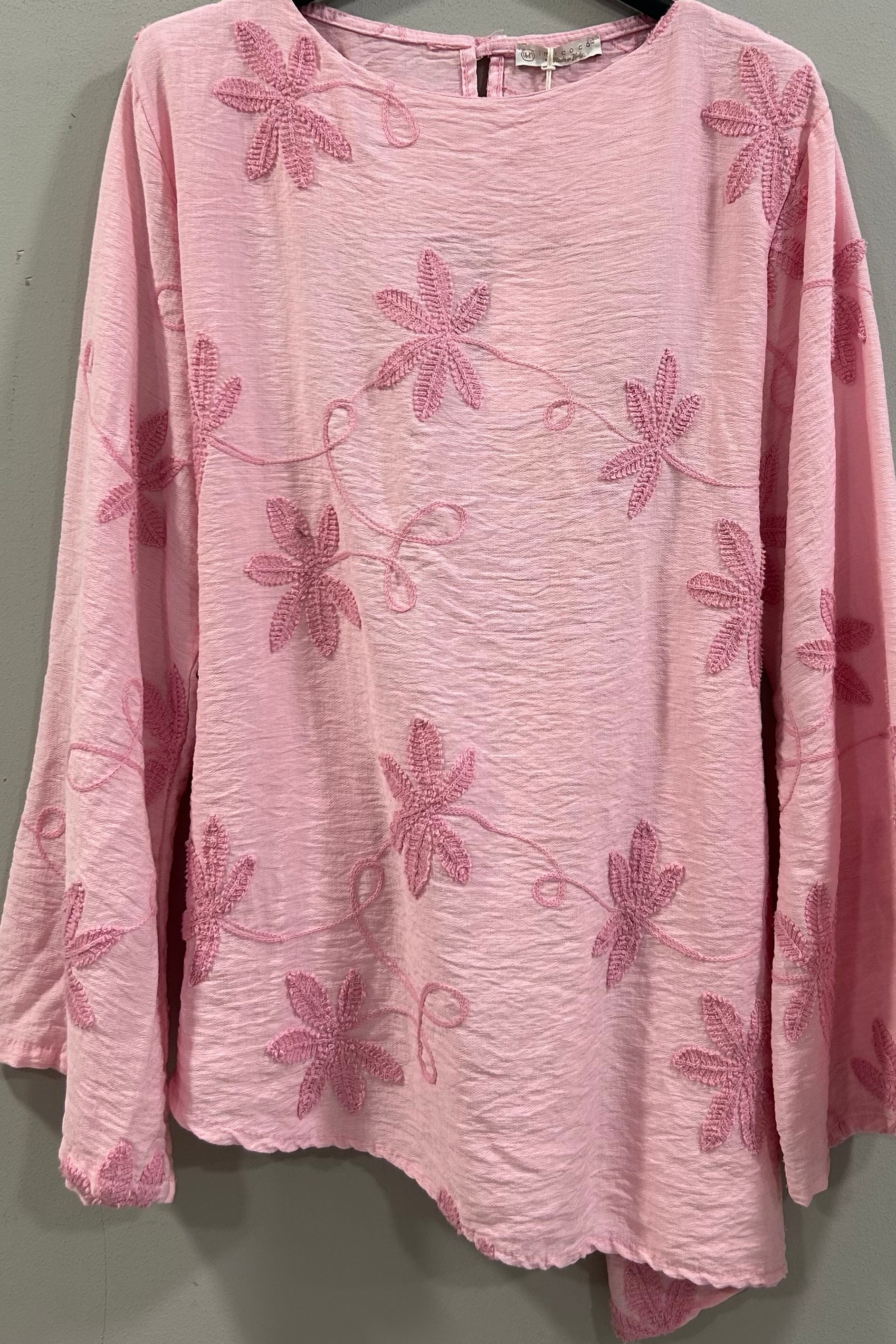 Belin Oberteil mit gestickten Blumen