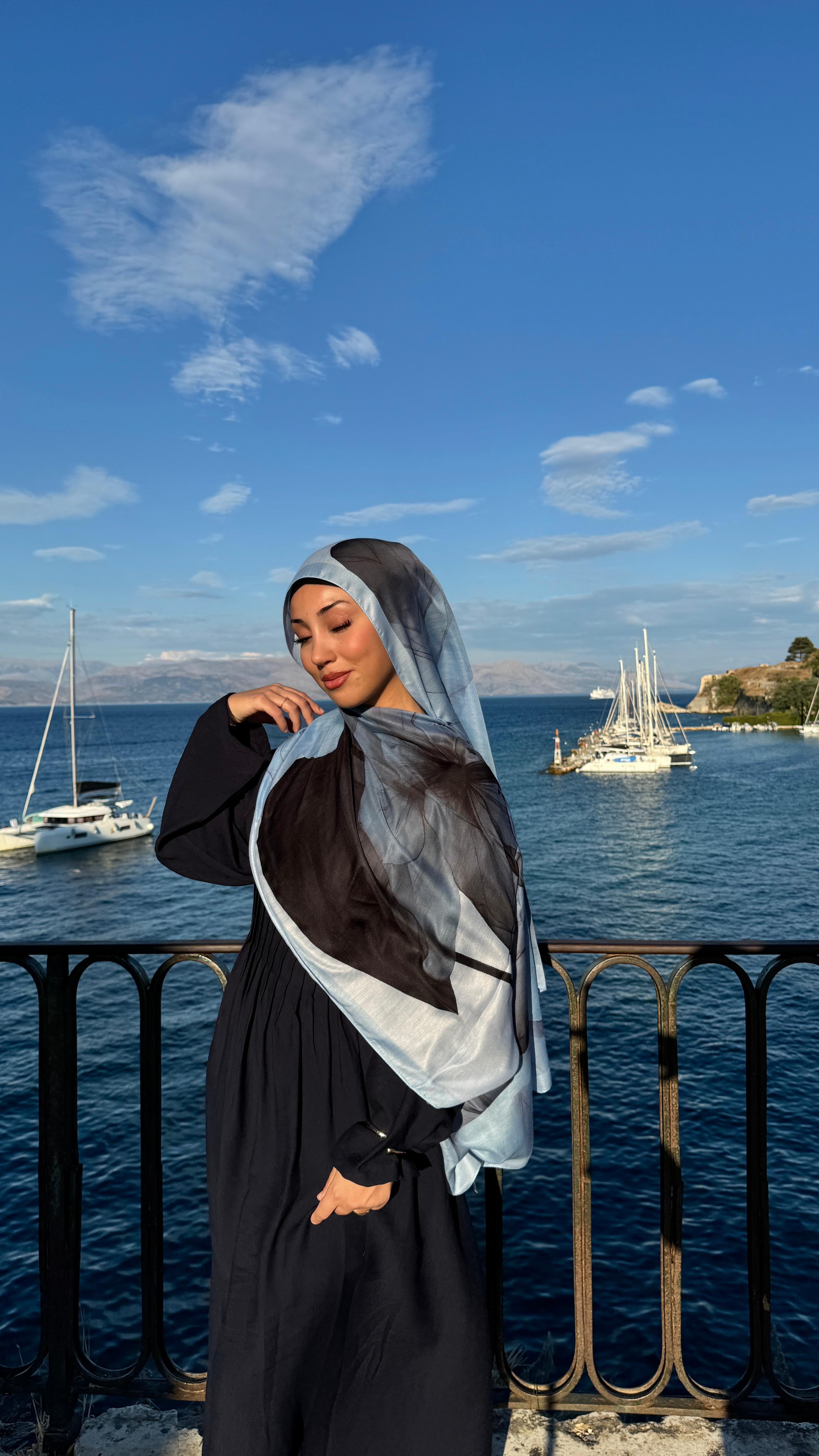 Blossom Hijab in Ocean