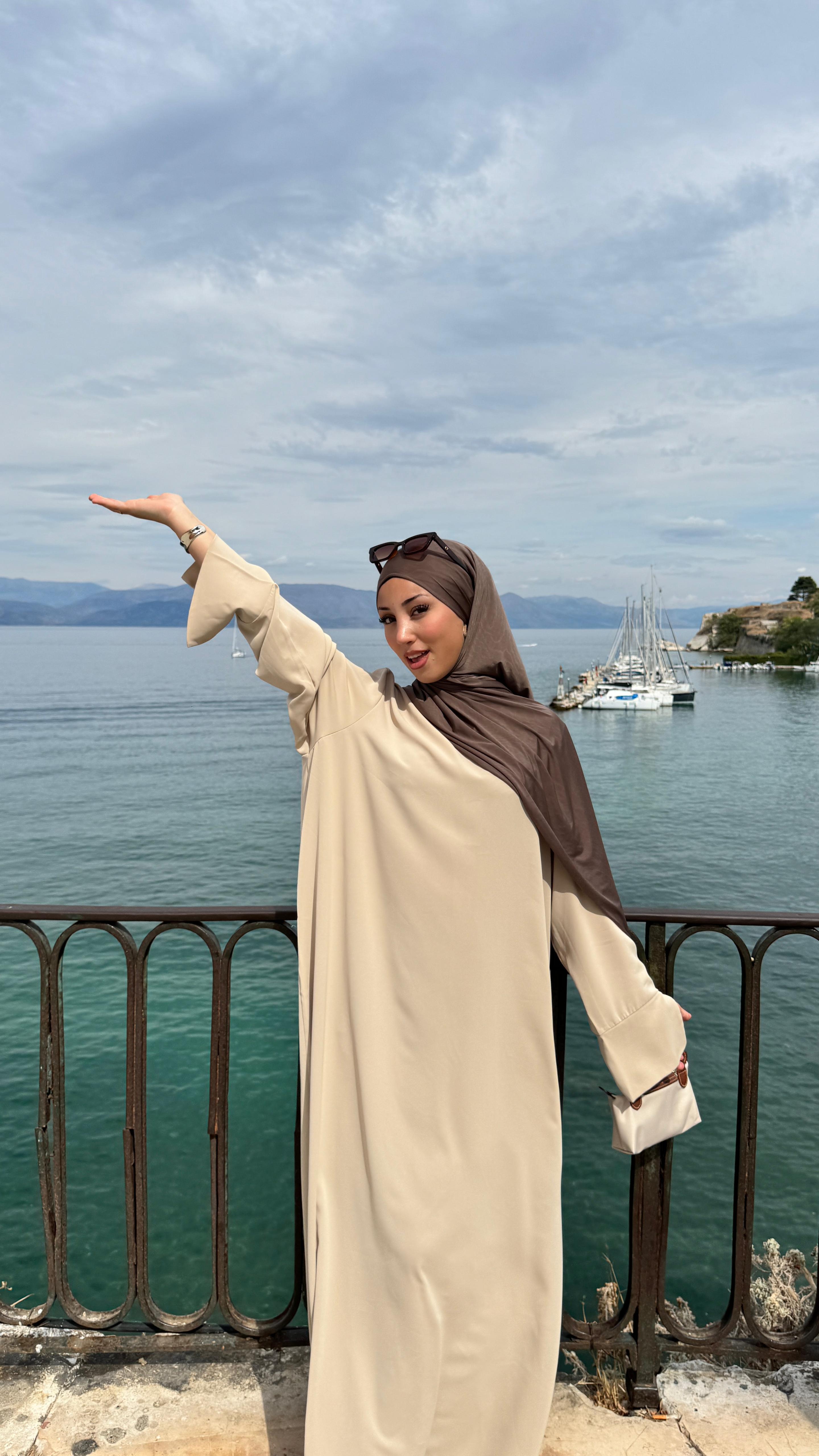 Mia Abaya