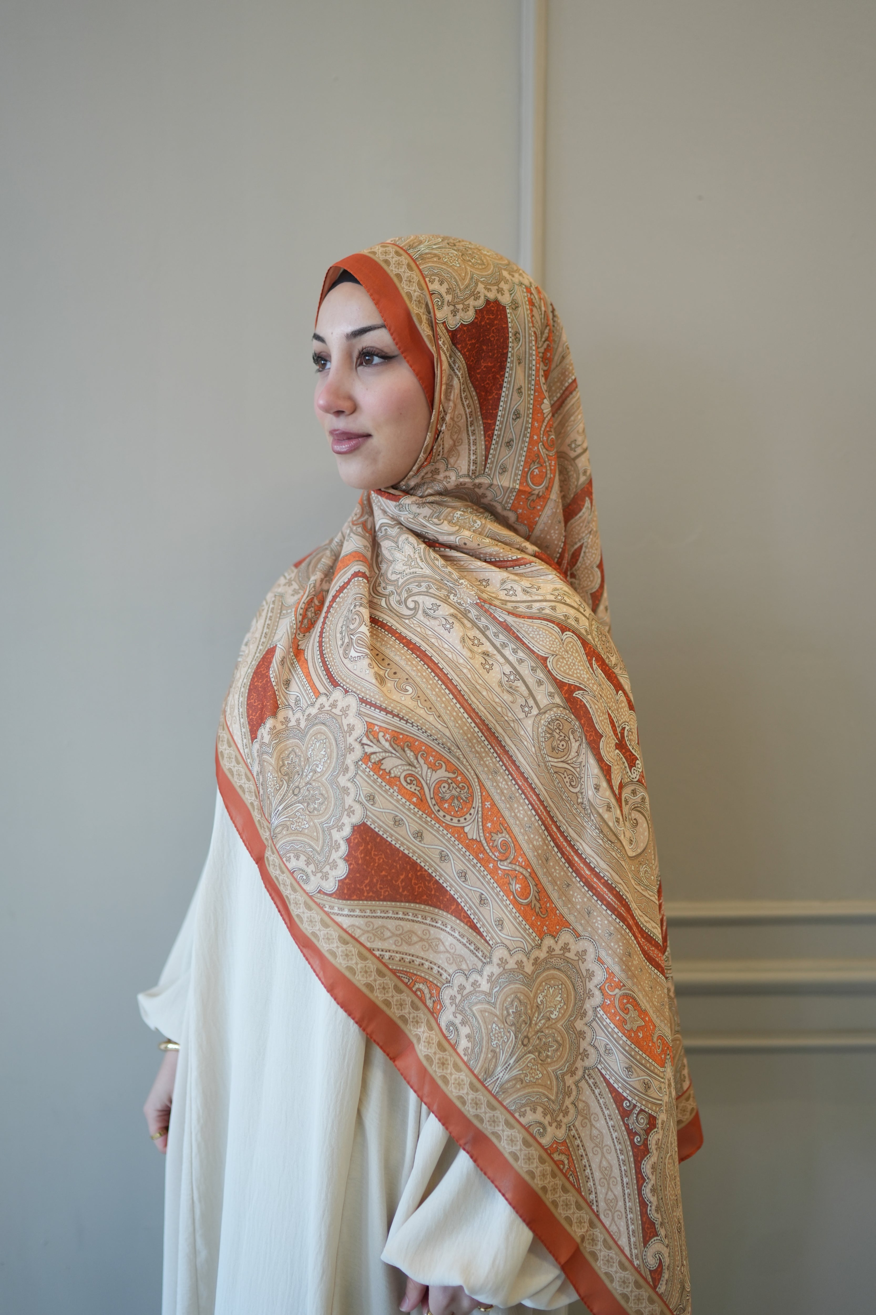 Soft Bohéme Hijab in Amber Glow