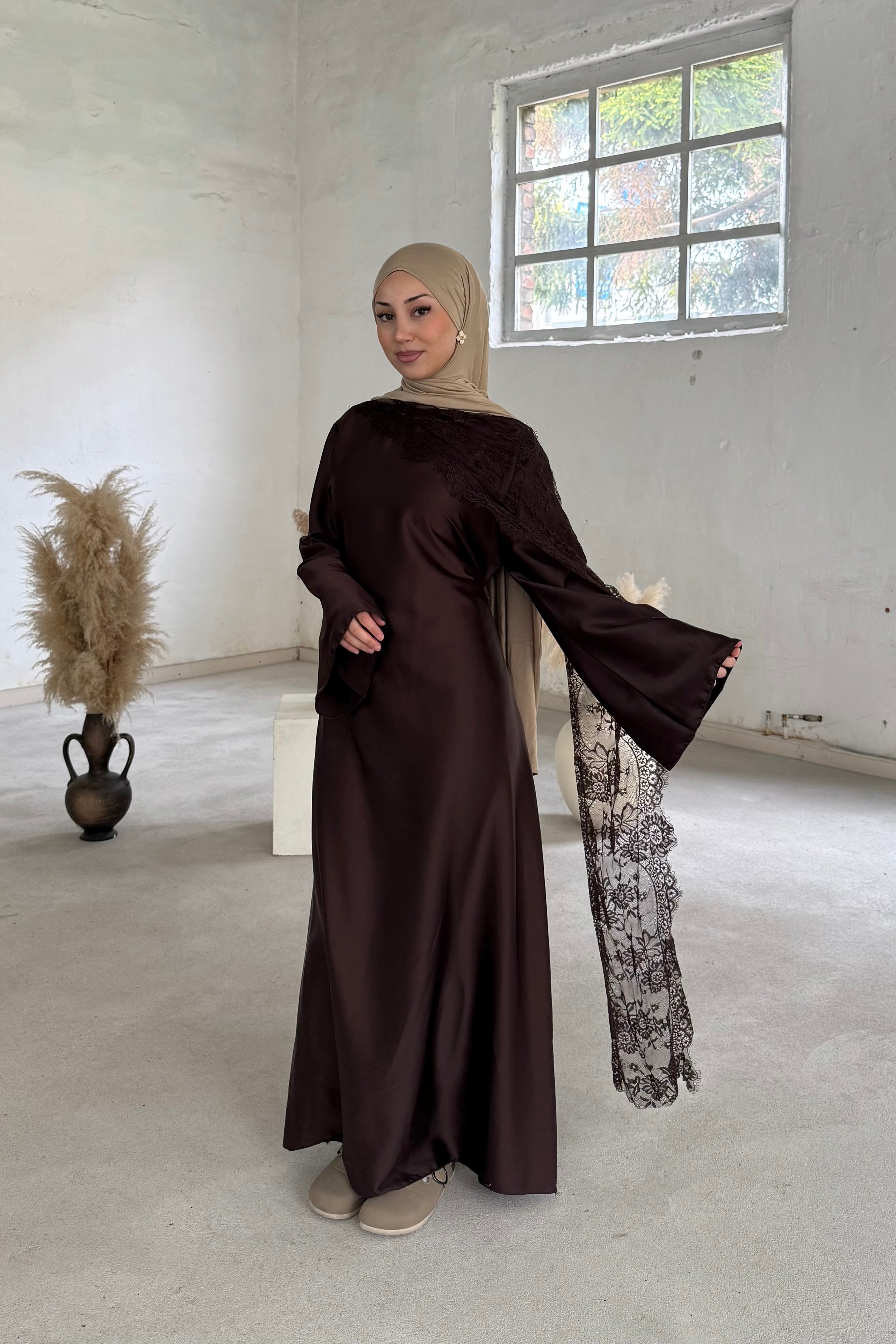 Hava Spitzen Abaya