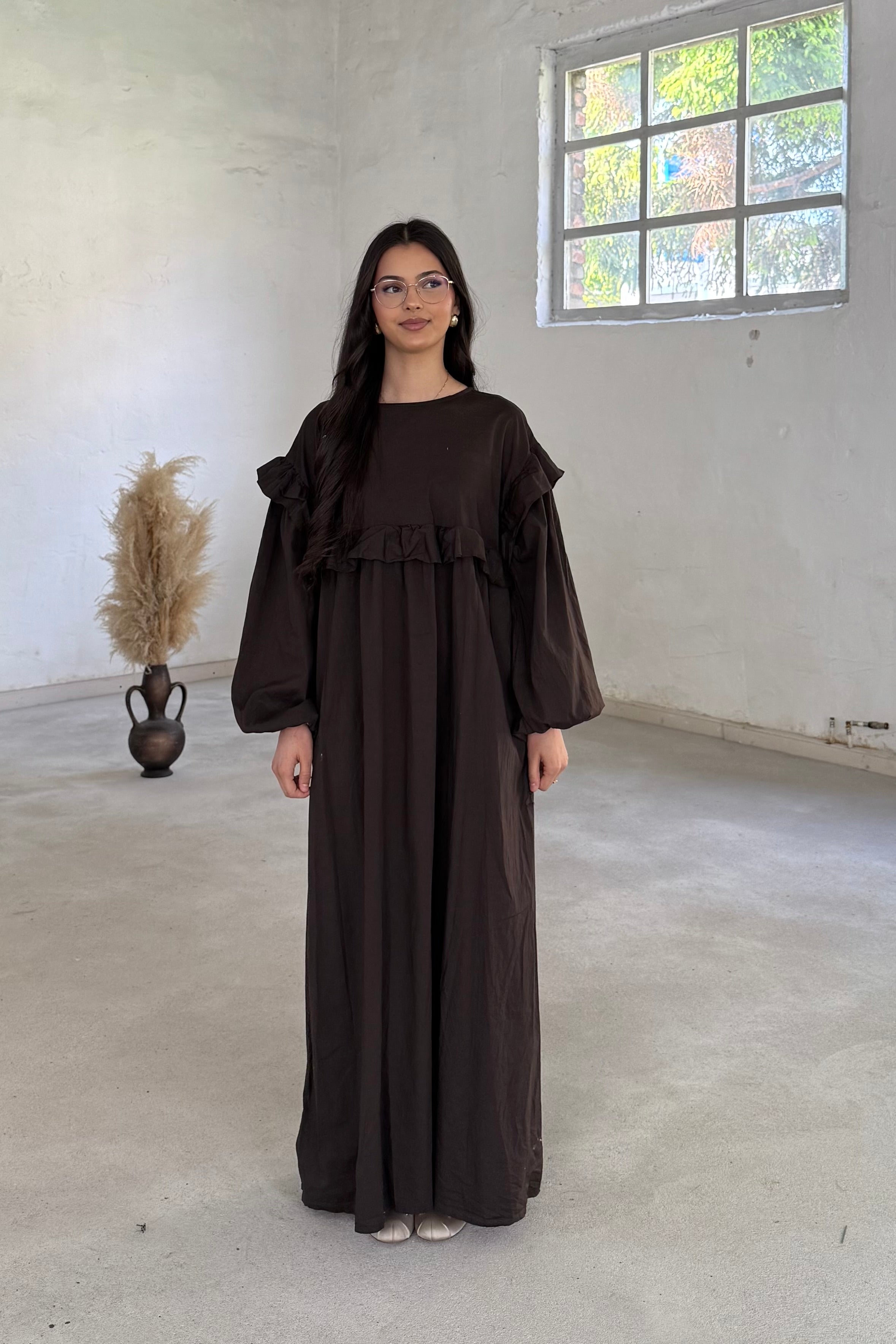 Pelin Kleid mit Rüschen