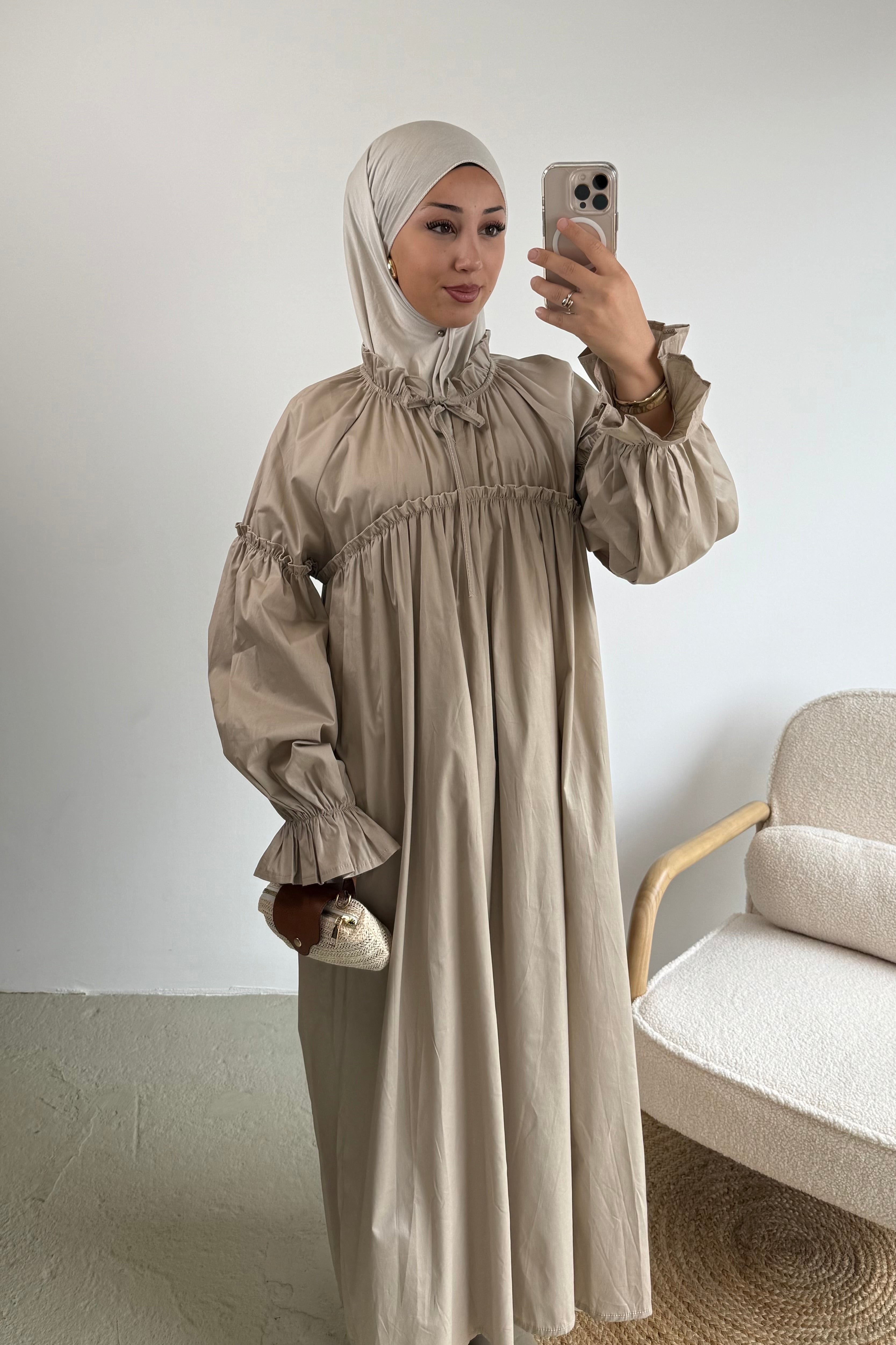 Hira Kleid