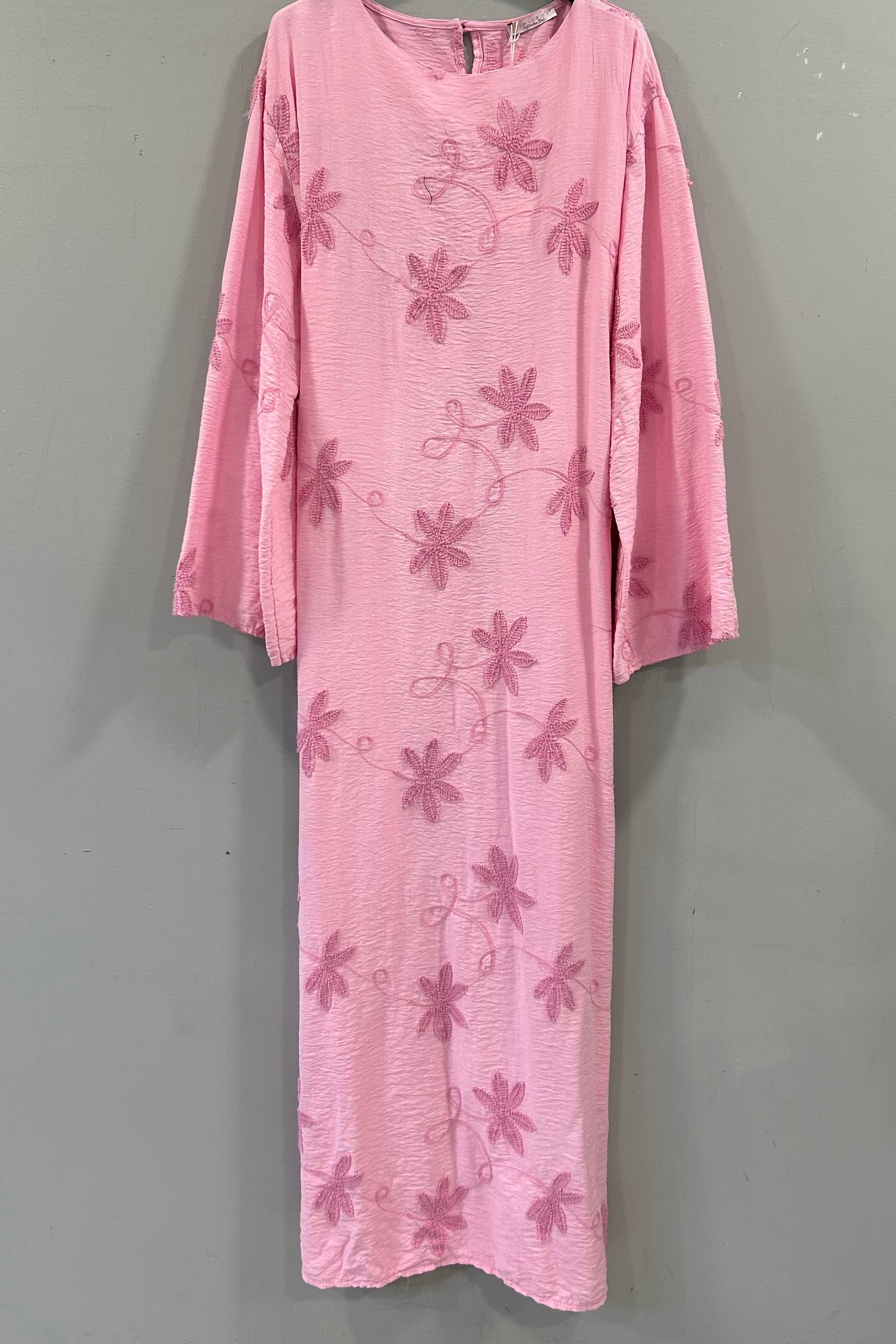 Belin Kleid mit gestickten Blumen