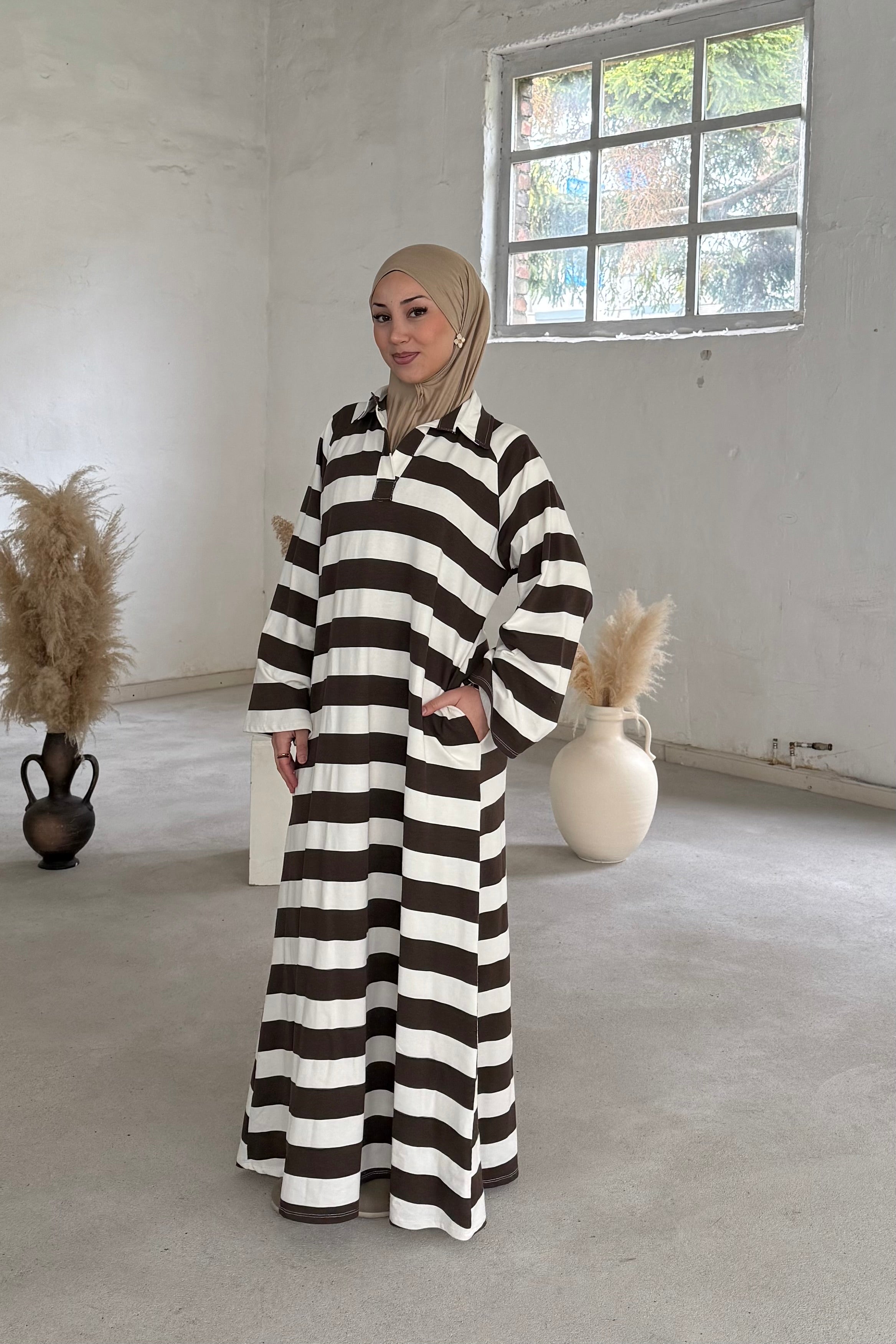 Gestreiftes Kleid