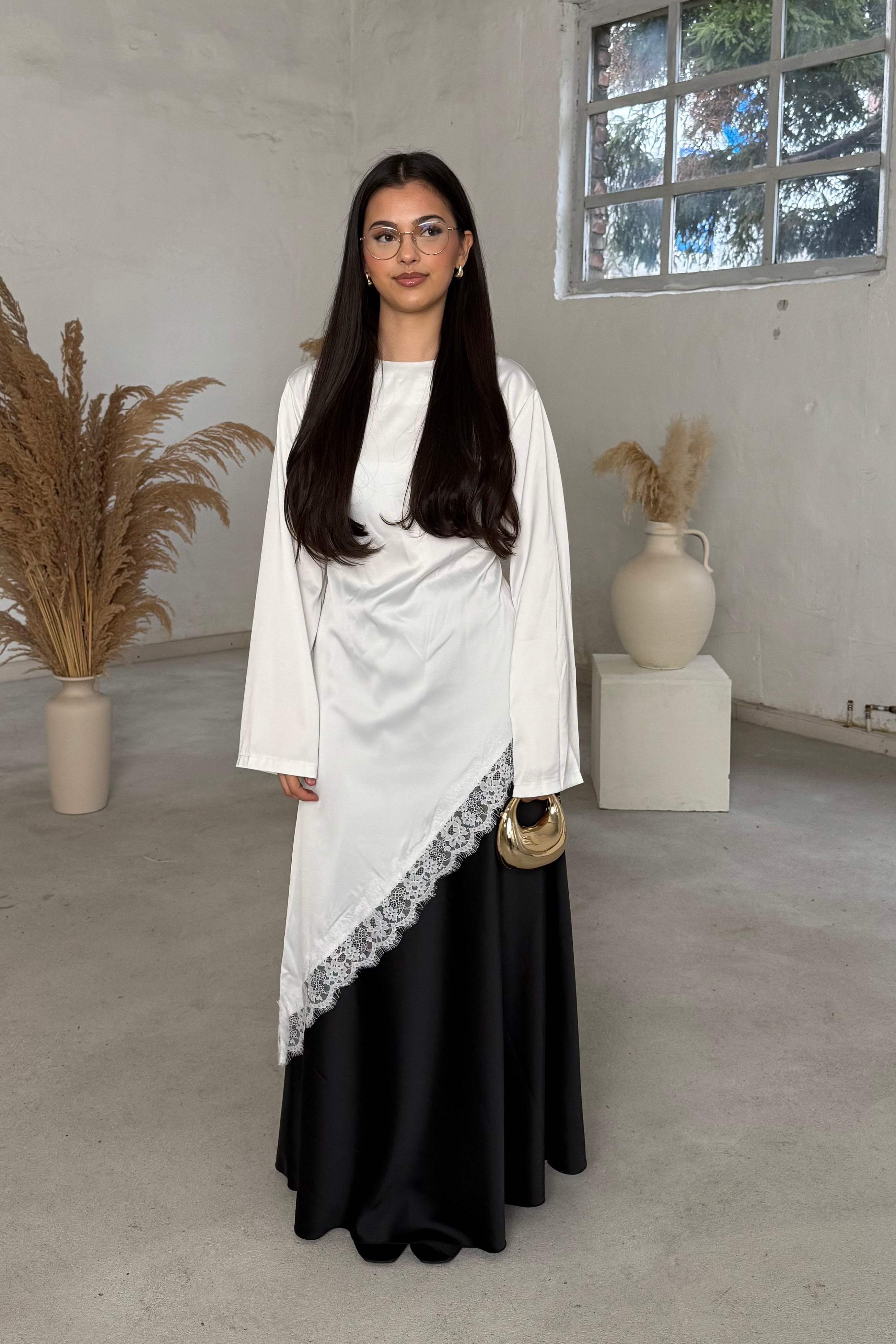 Mona Spitzen-Oberteil in lang