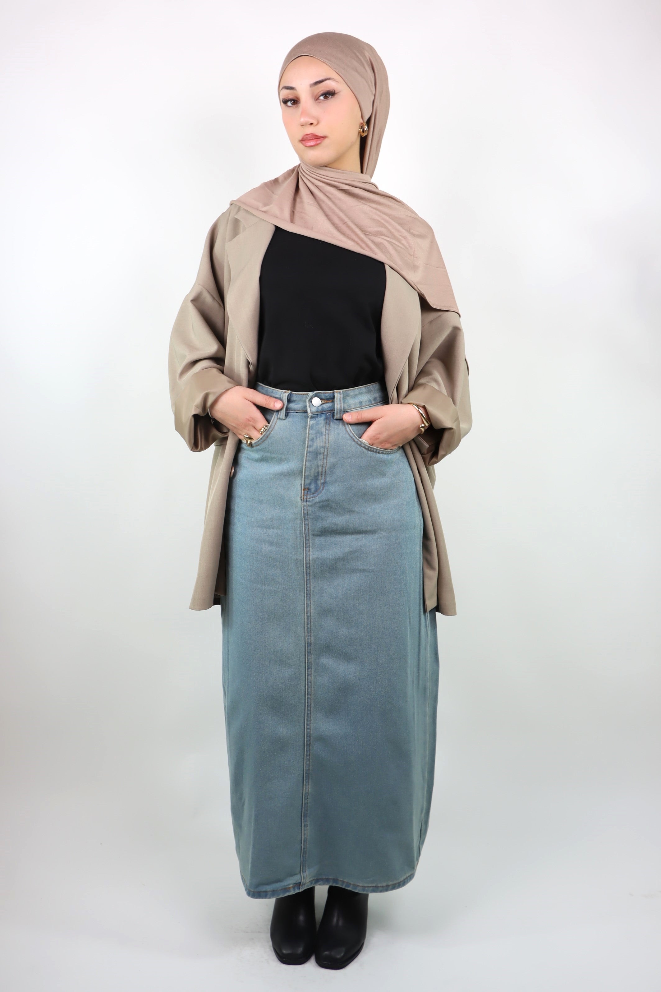 Maxi denim skirt