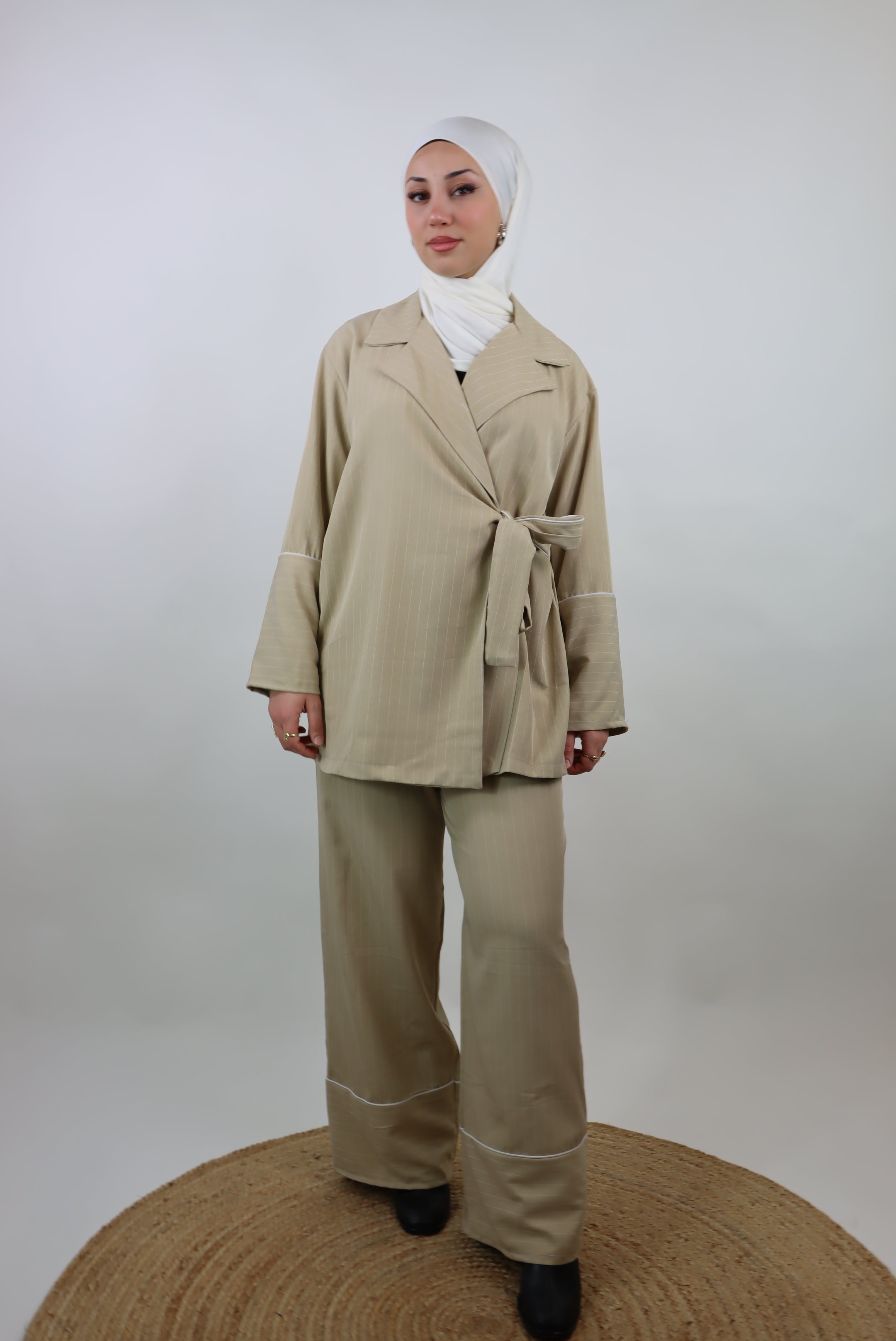 Aya Set in Beige
