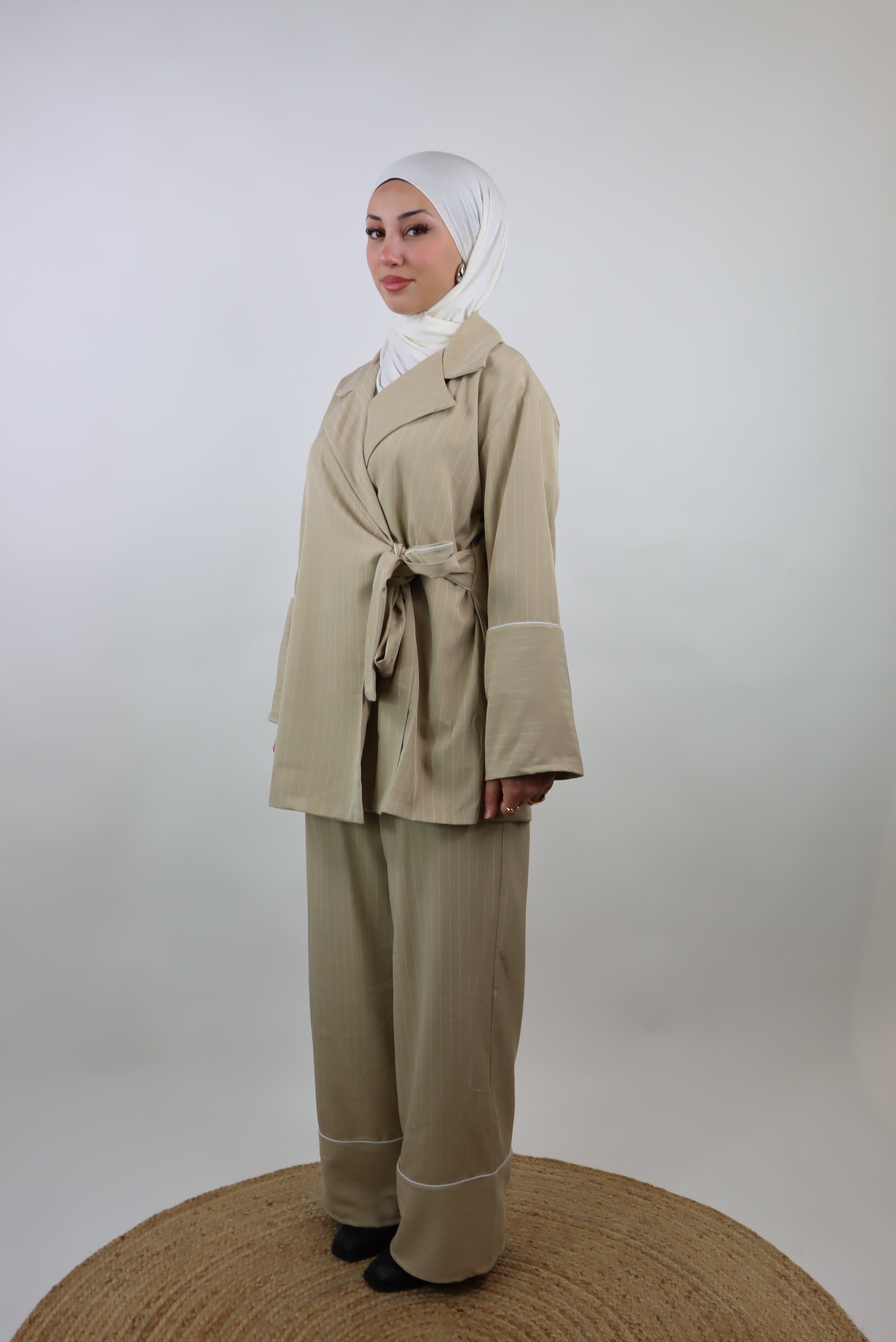 Aya Set in Beige