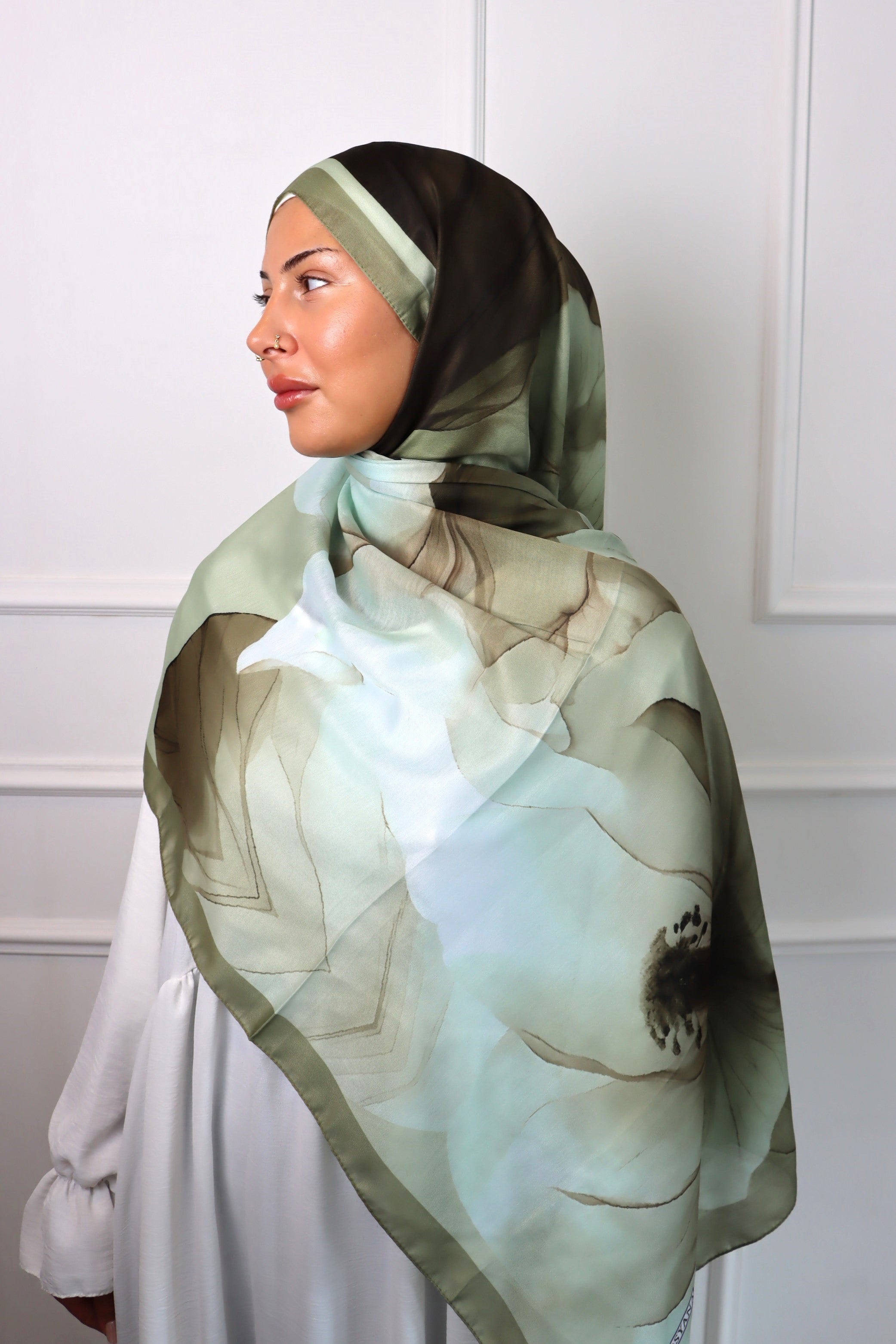 Blossom Hijab in Olive