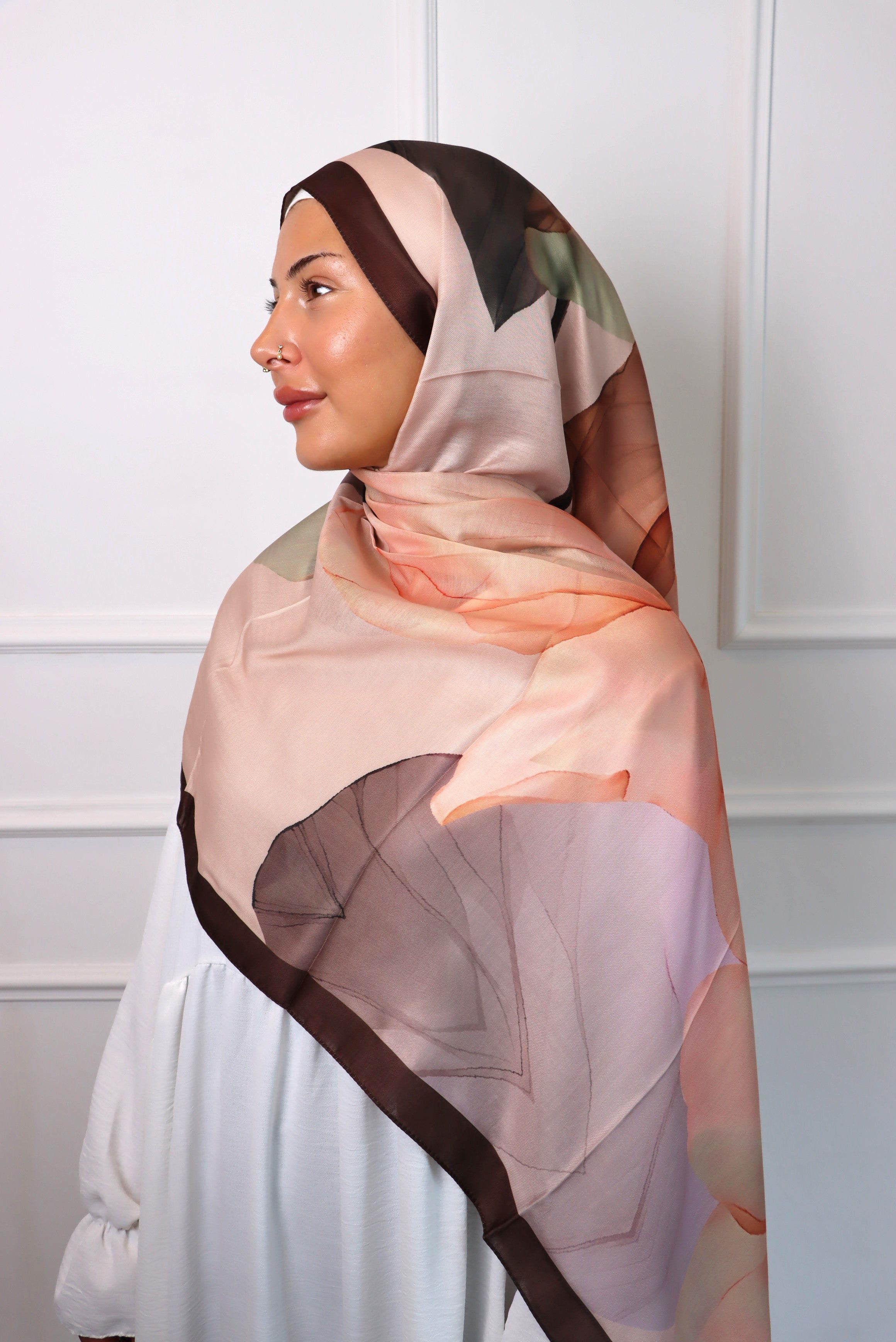 Blossom Hijab in Coffee