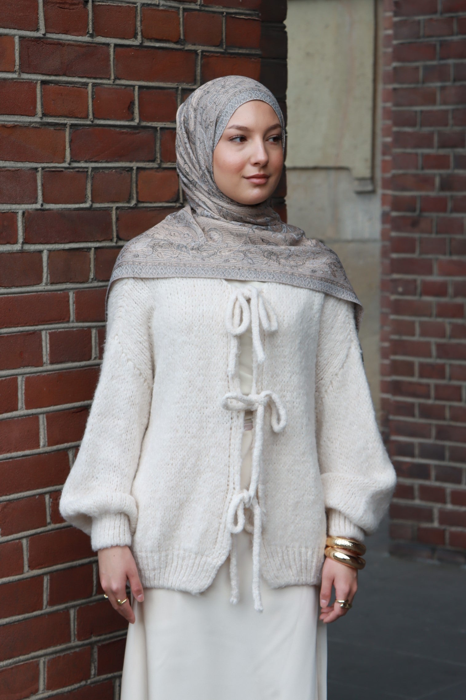 Amira Cardigan in Kurz