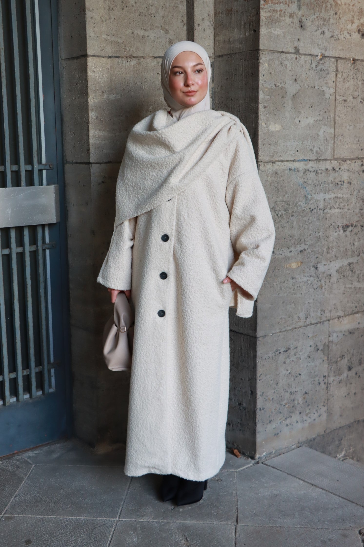 Liv Teddy Long Mantel mit integriertem Schal