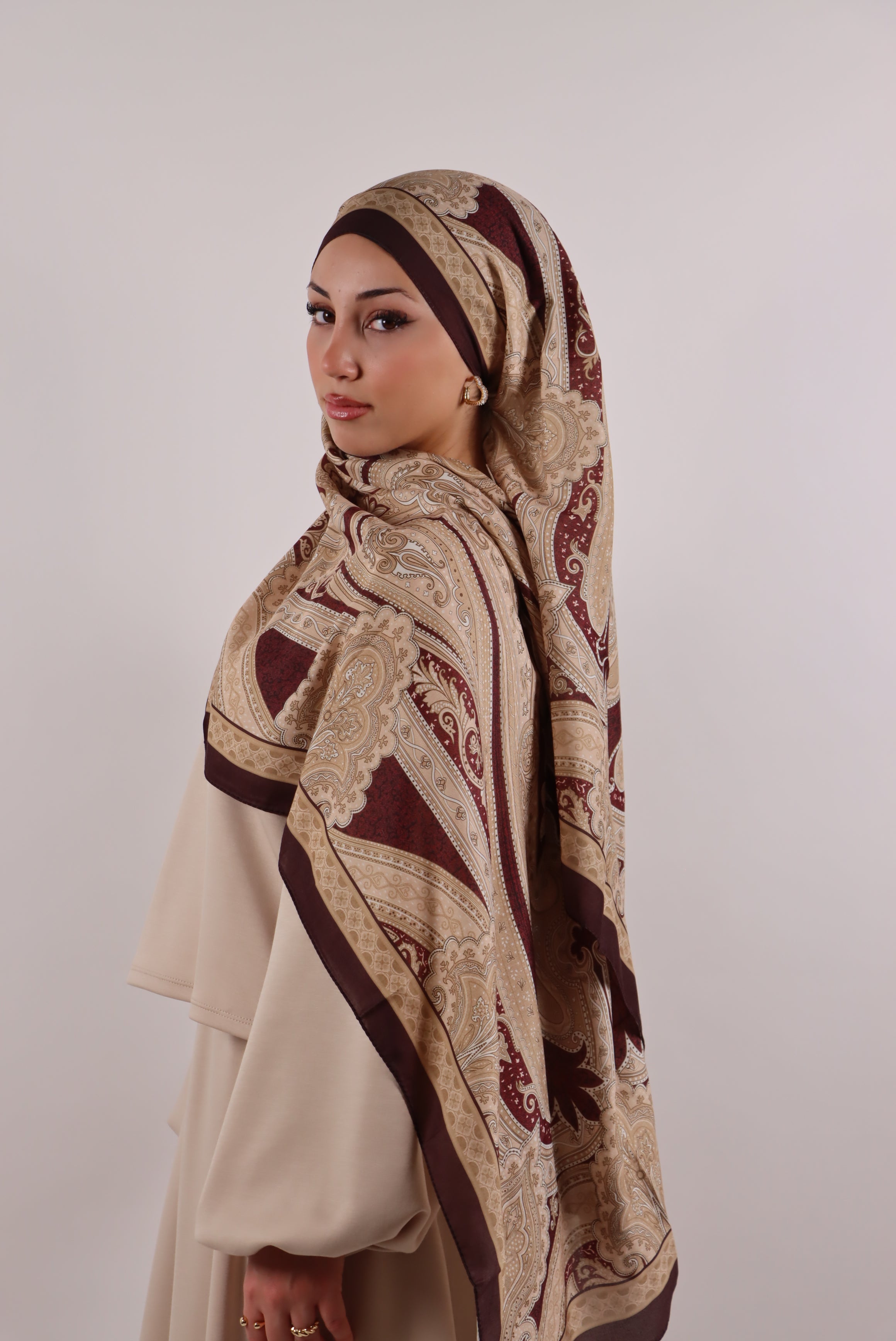 Soft Bohéme Hijab in Brown