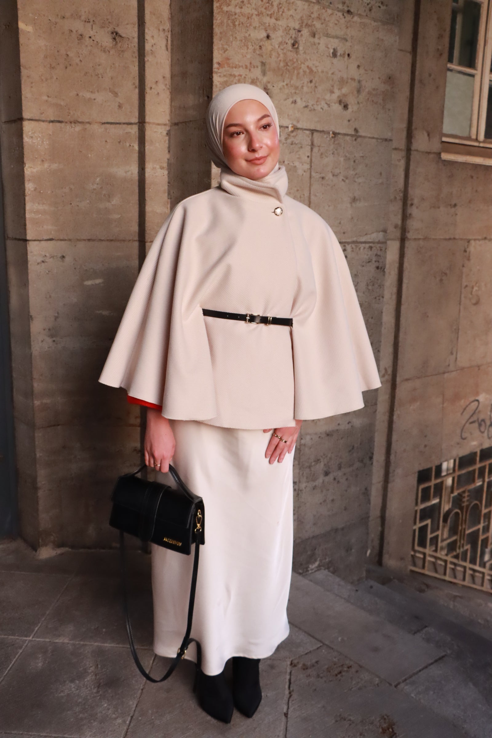 Cape mit Gürtel in kurz