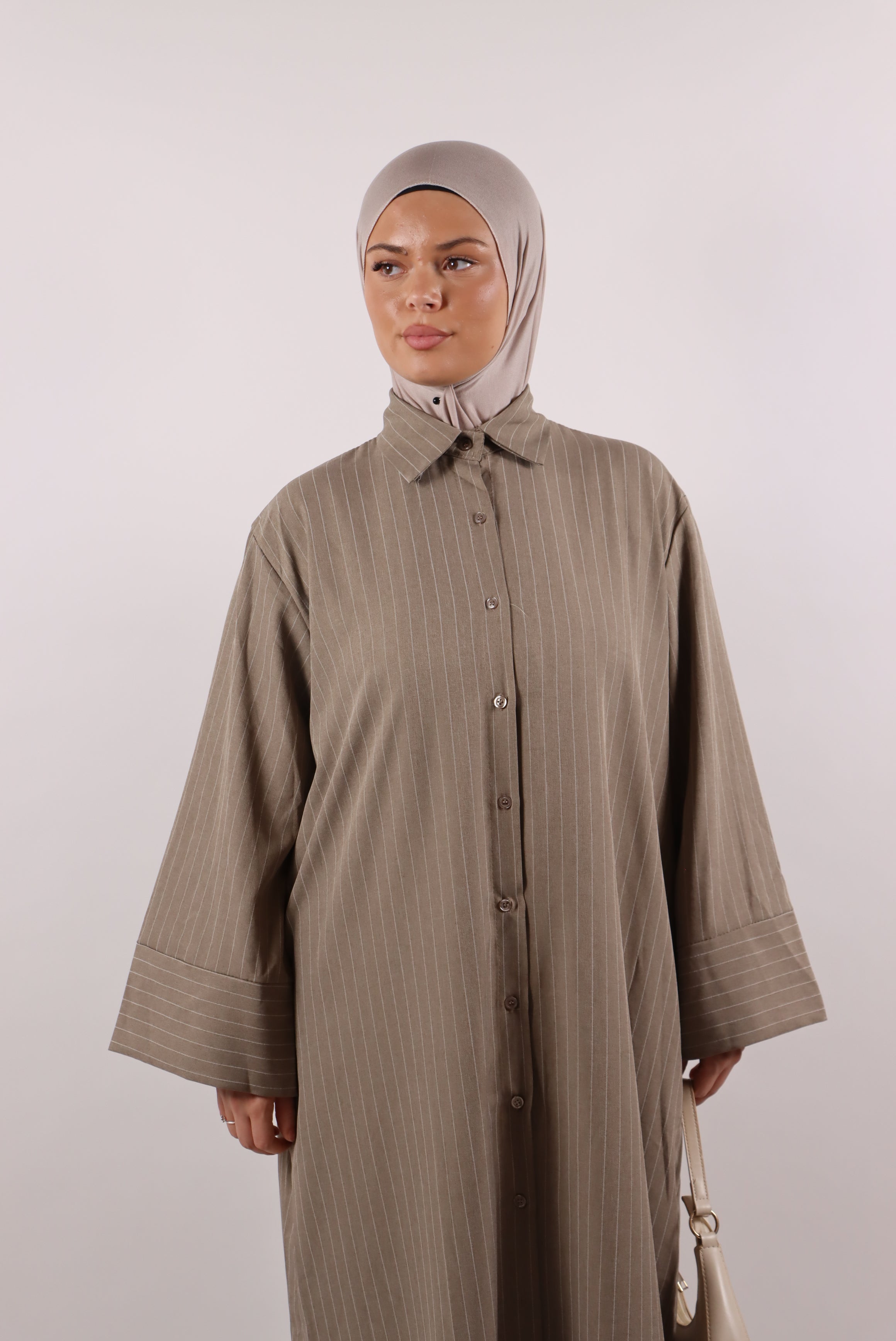 Naila Hemdkleid in Taupe