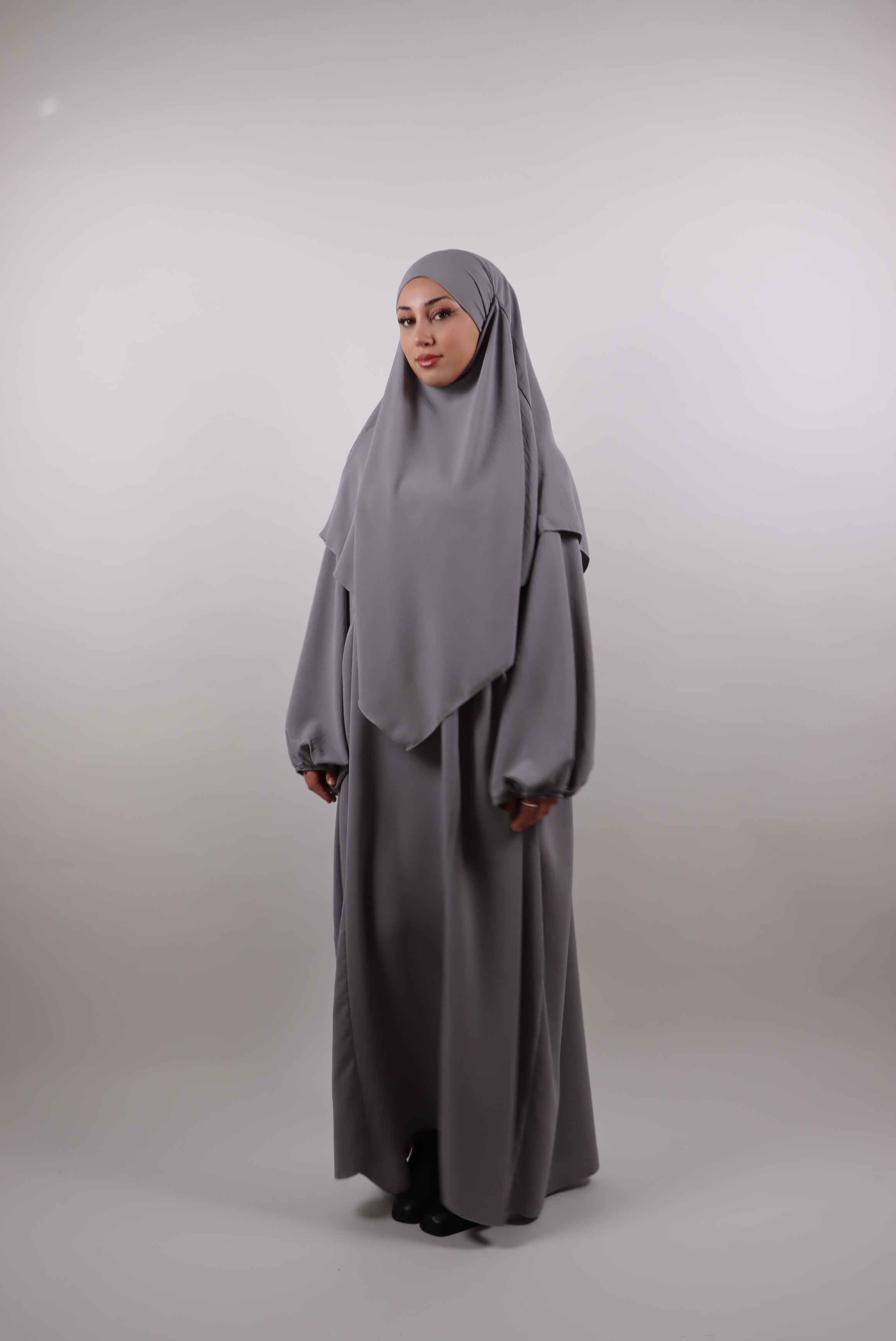 Naima Abaya Set in Anthrazit