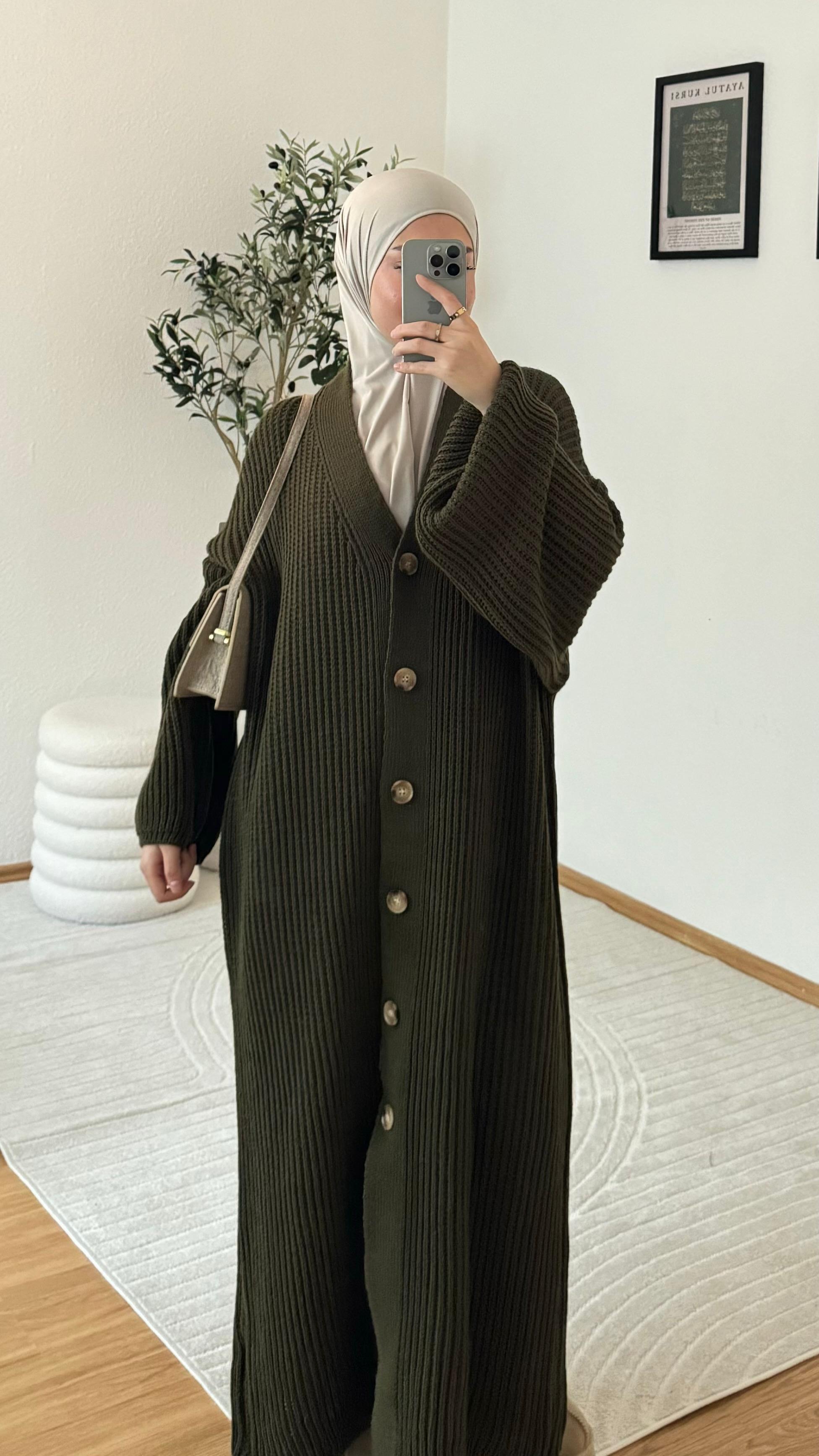 Rana Strick-Cardigan in Dark Green