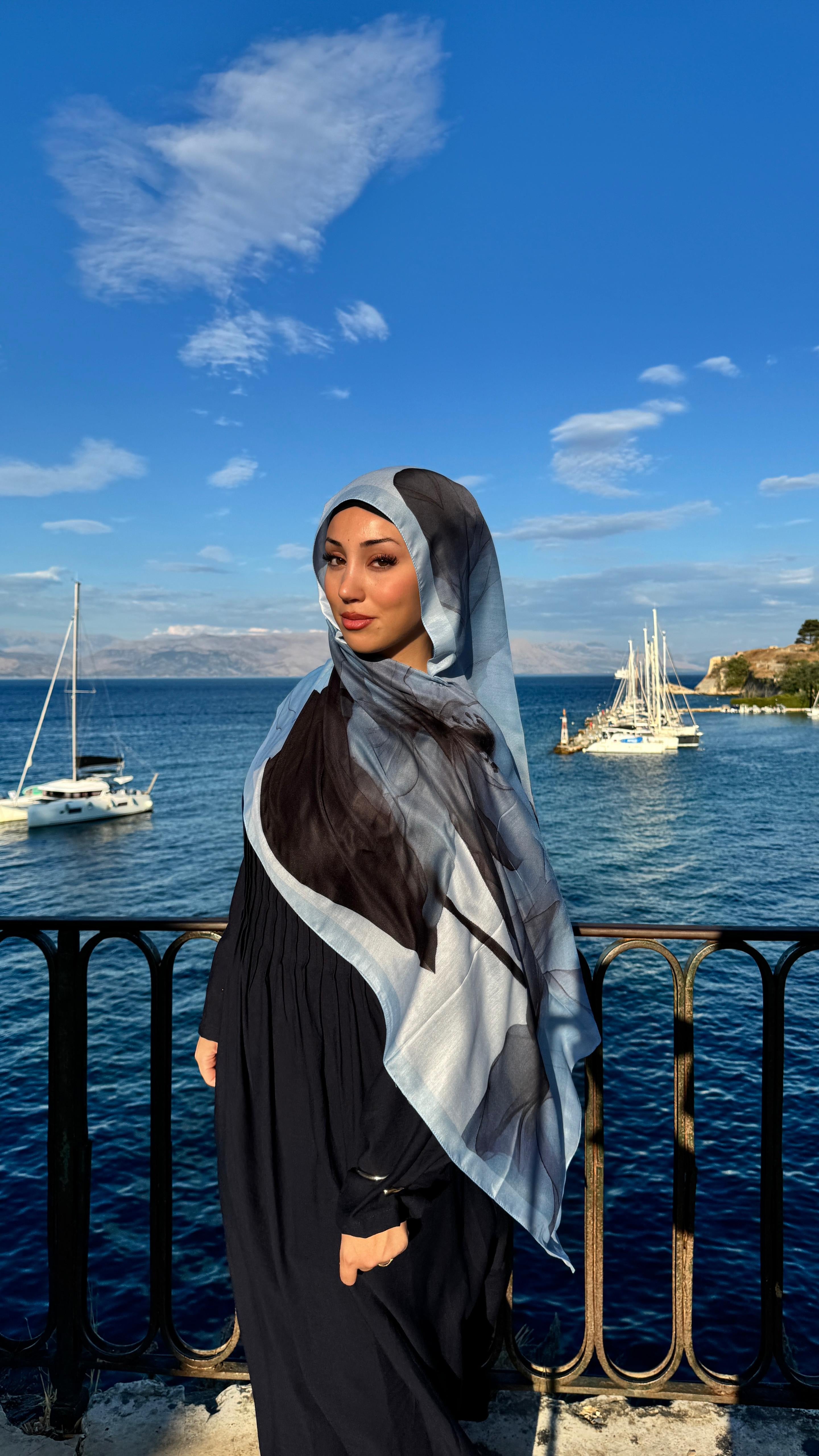 Blossom Hijab in Ocean