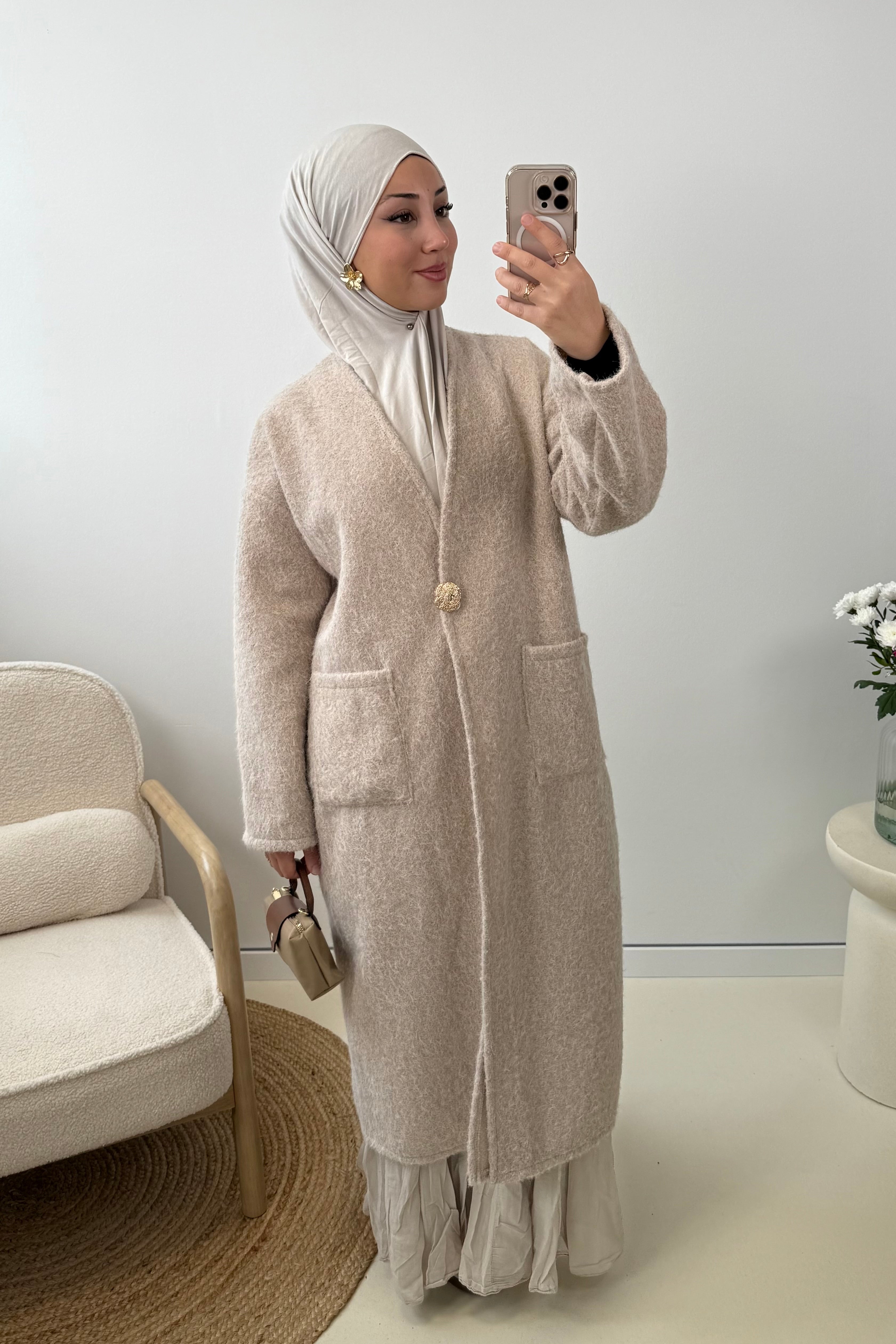 Muna Mantel