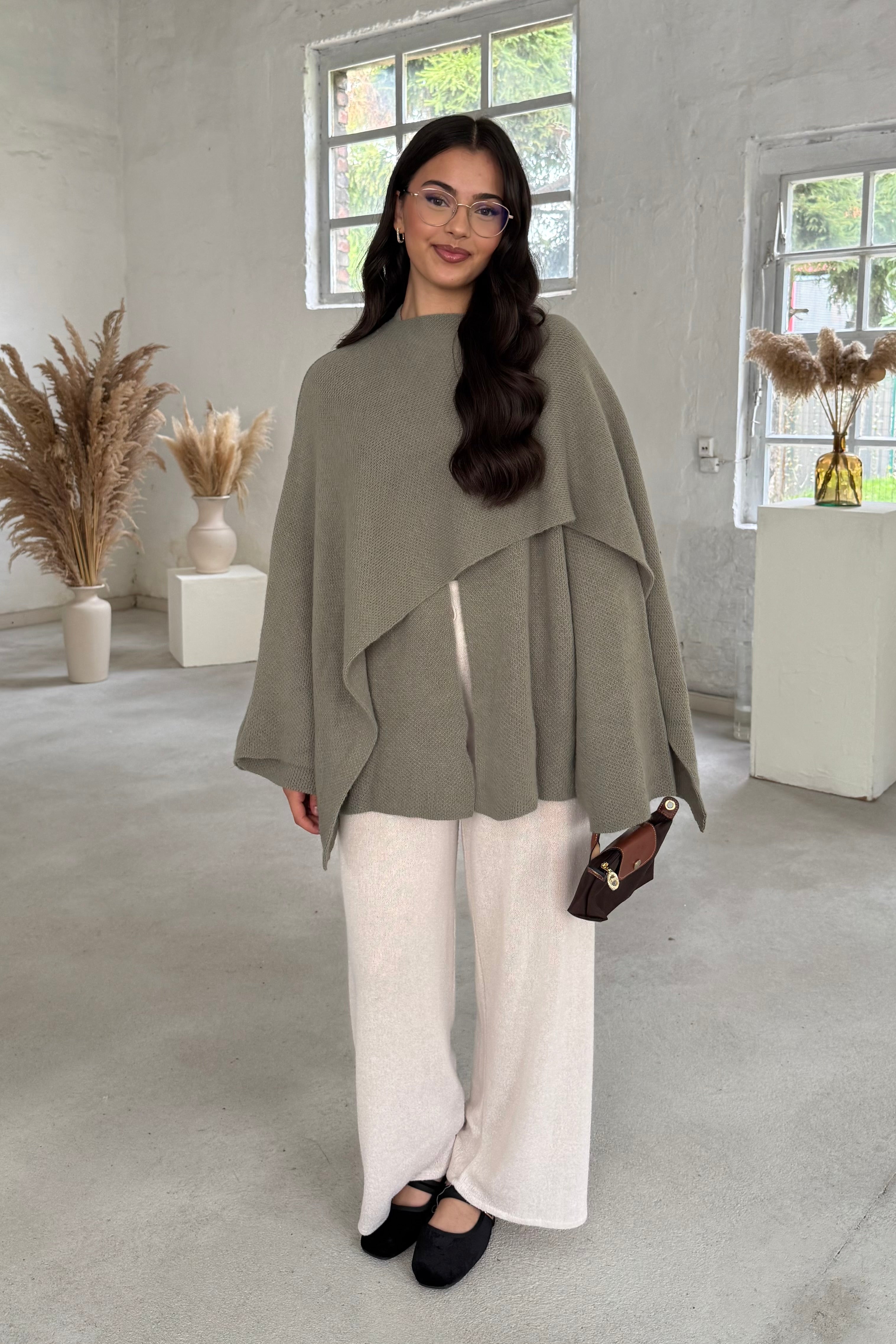 Cleo Strick Cape mit Schal