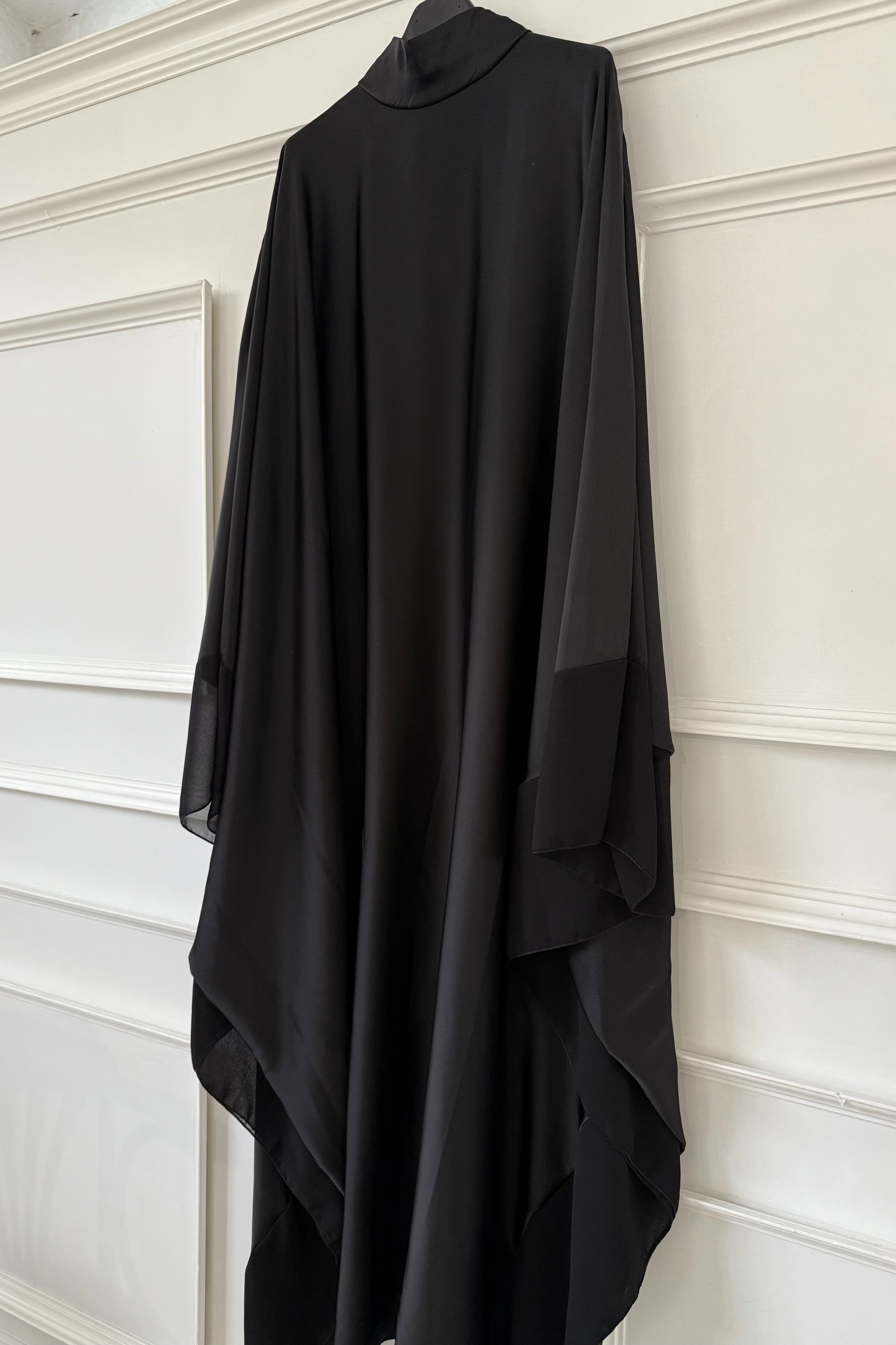 Niyya Abaya