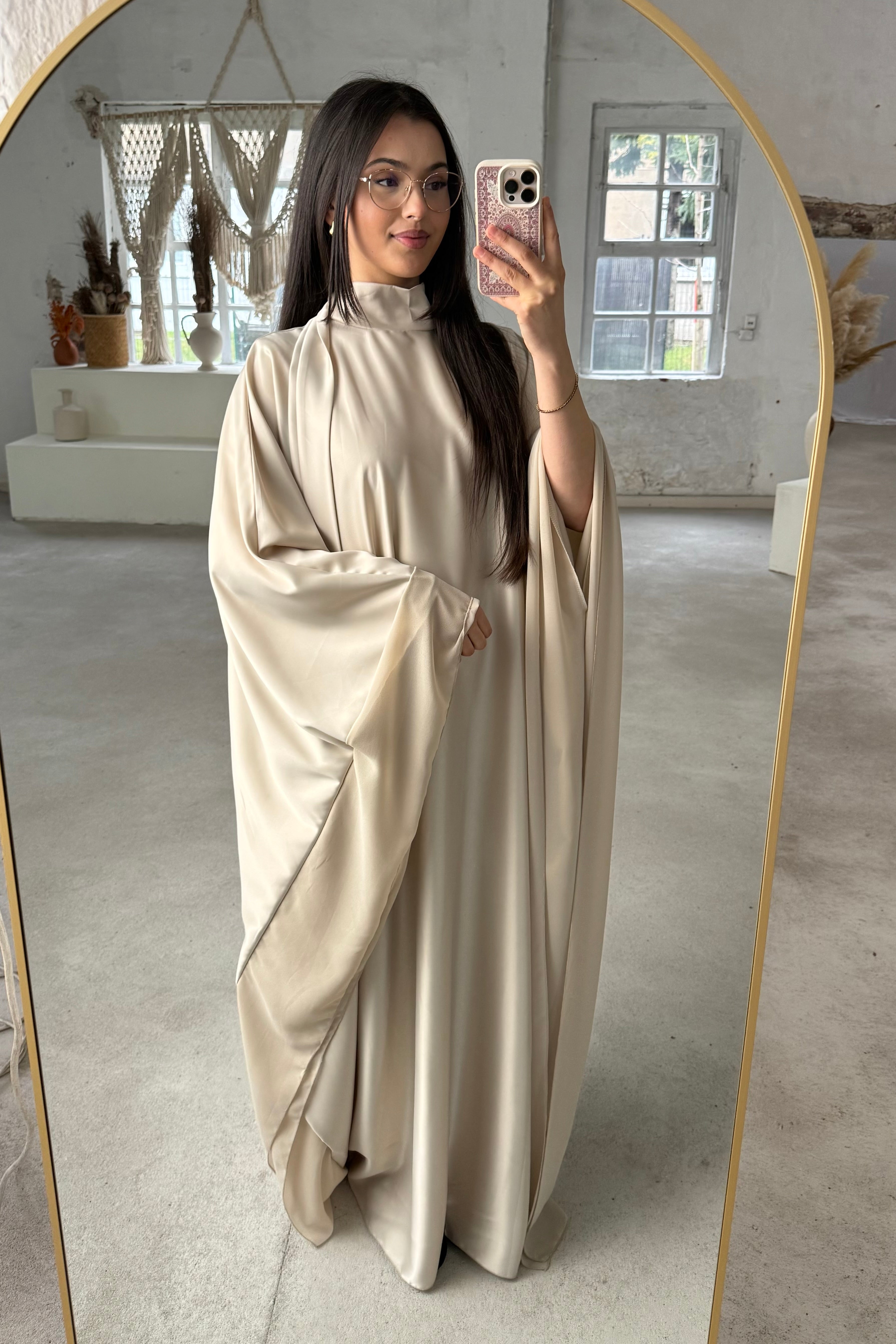 Niyya Abaya