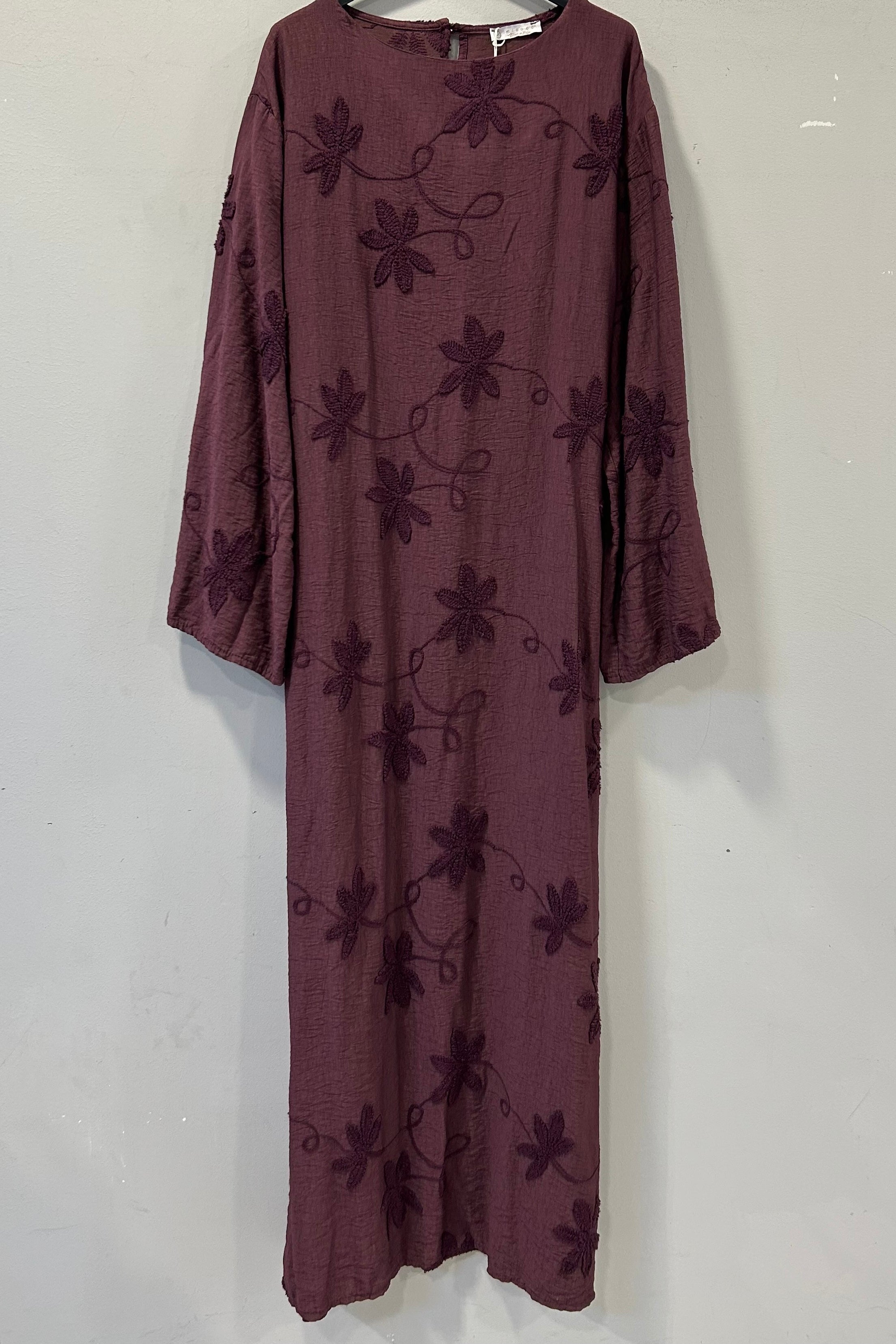 Belin Kleid mit gestickten Blumen