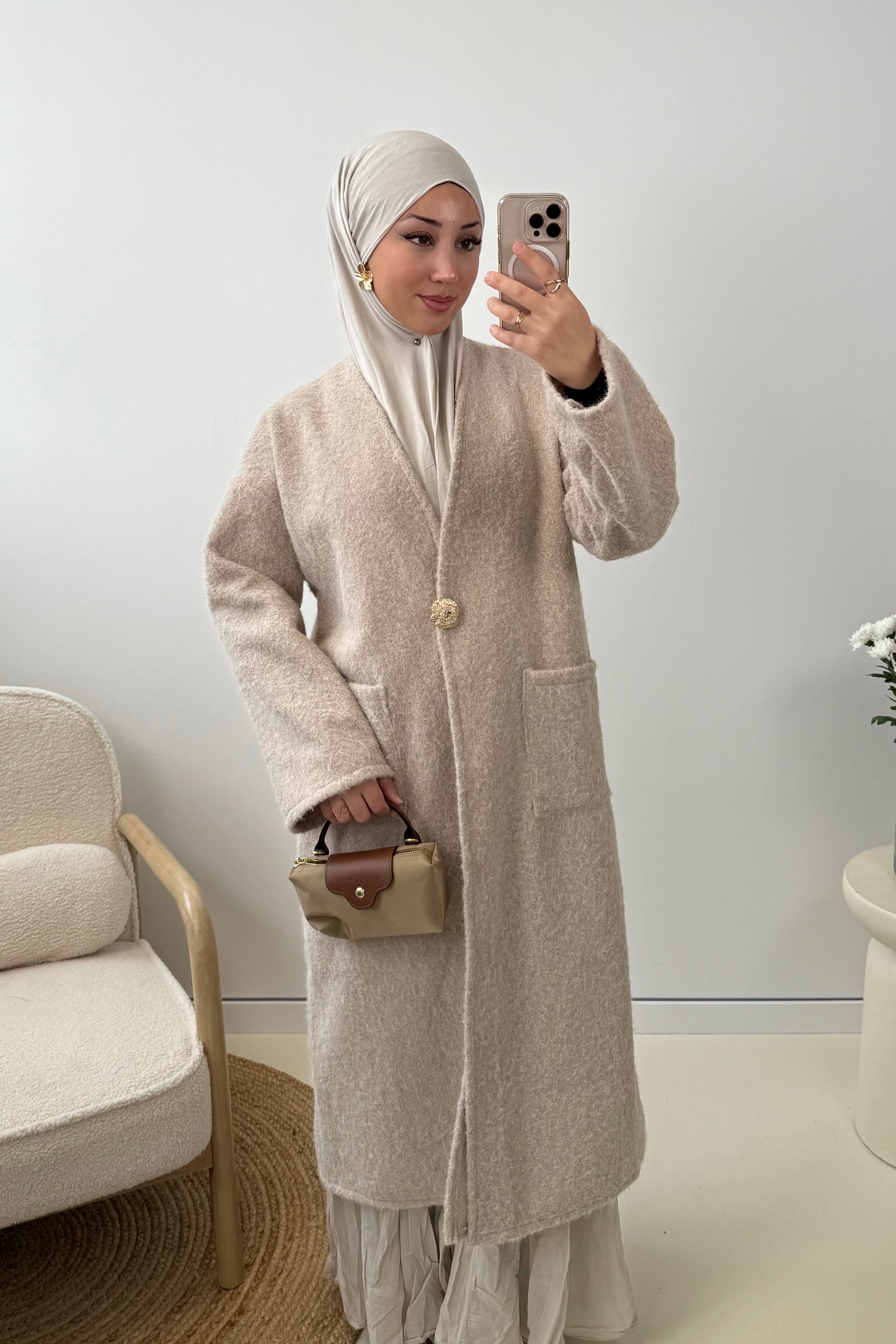 Muna Mantel