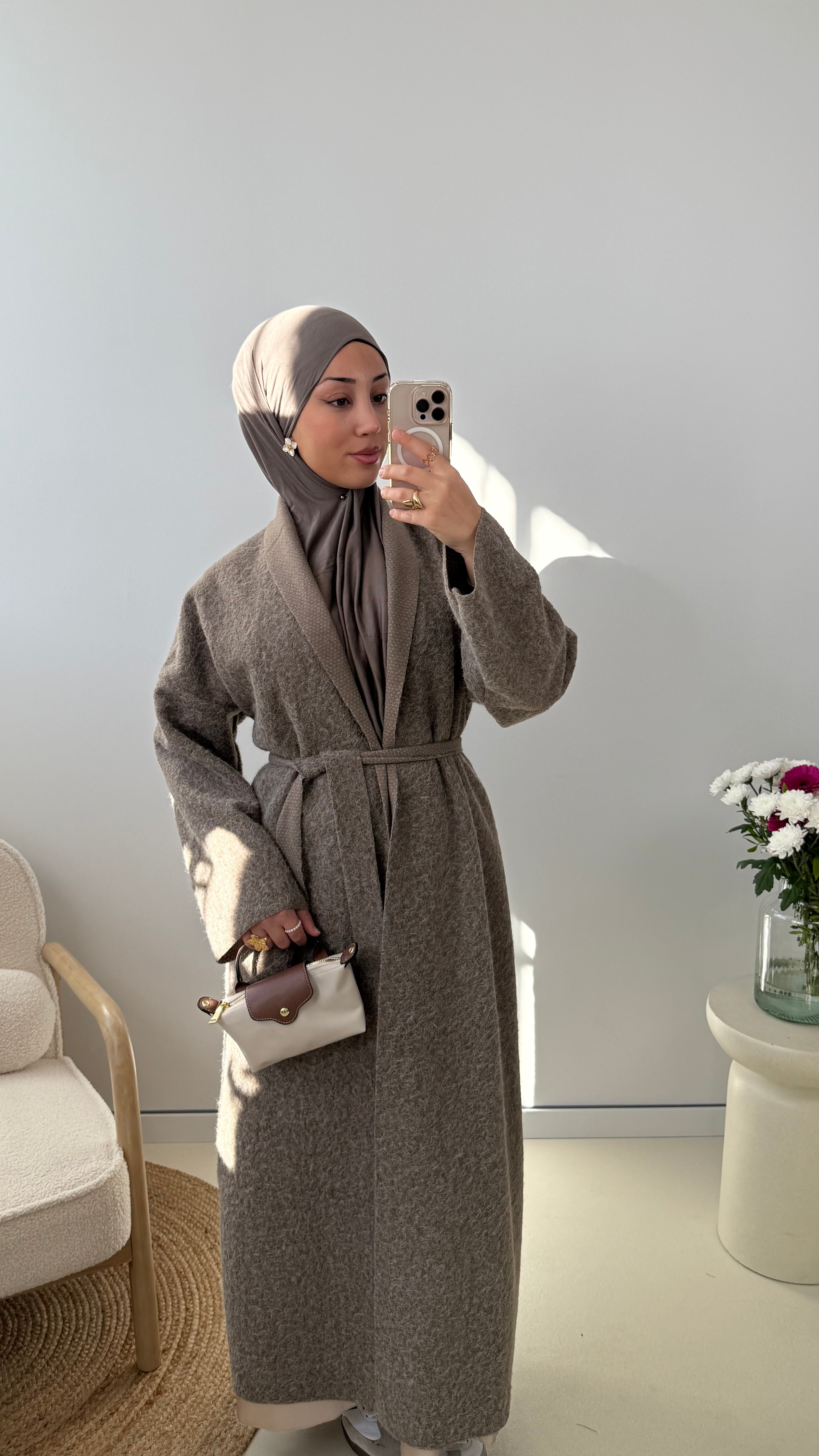 Malak Mantel
