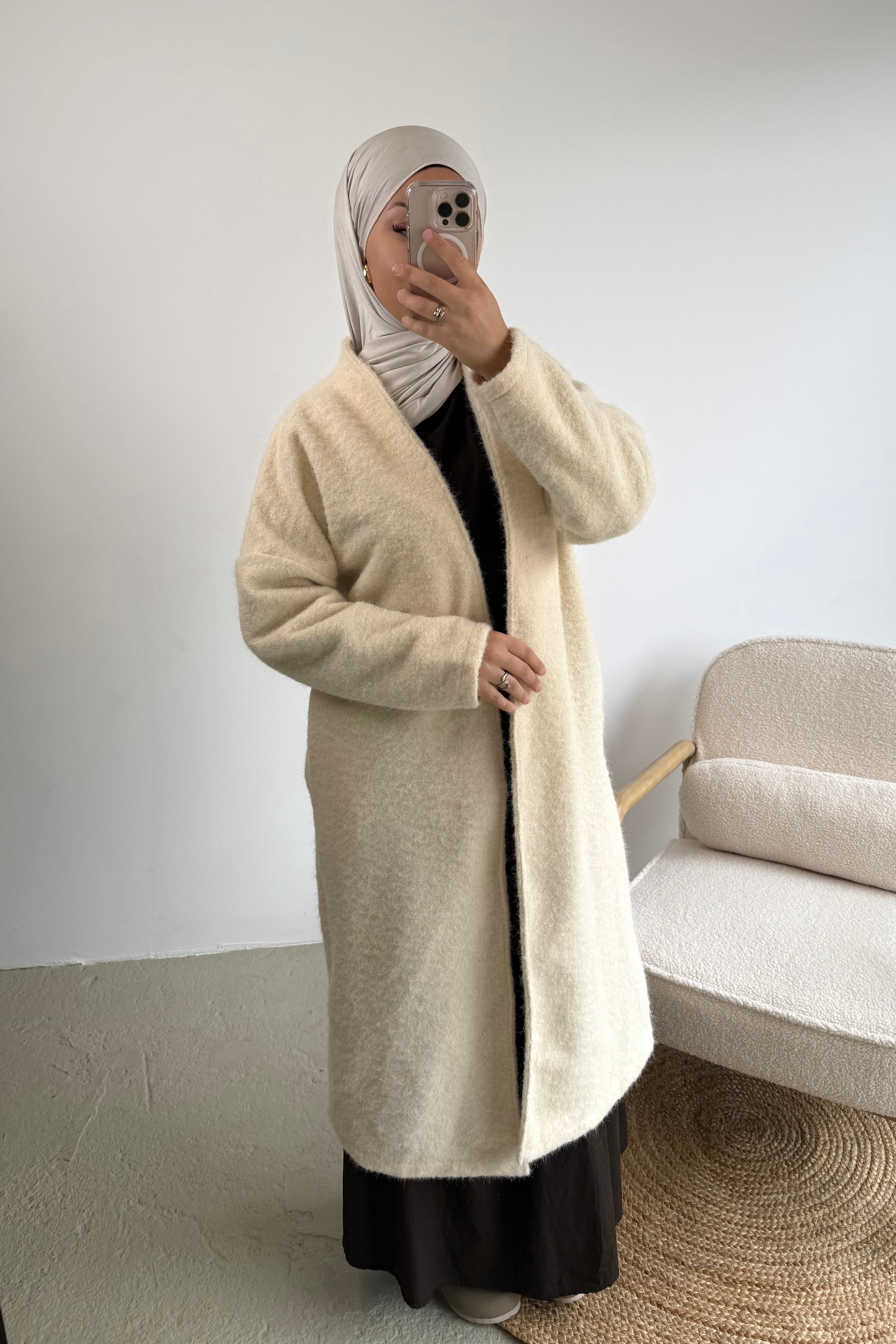 Farah Mantel