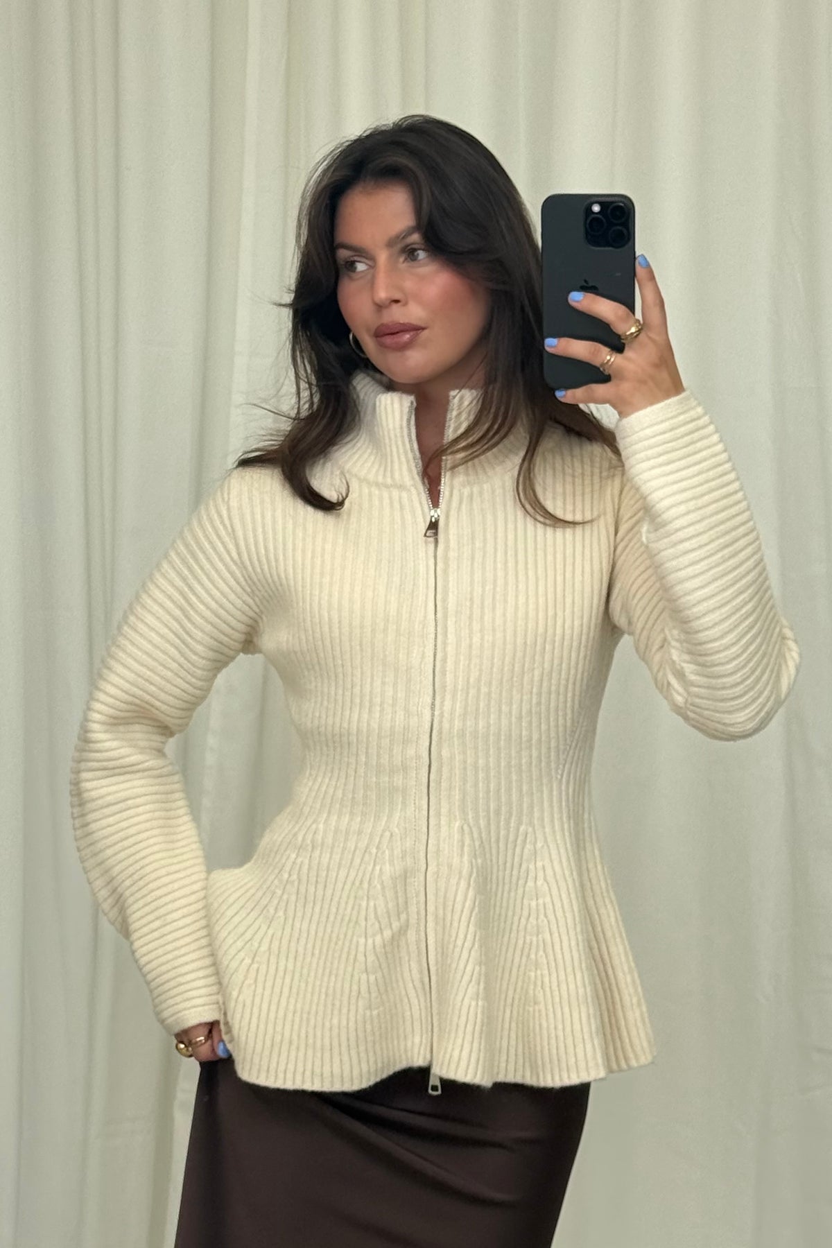 Taillierter Stick Pullover