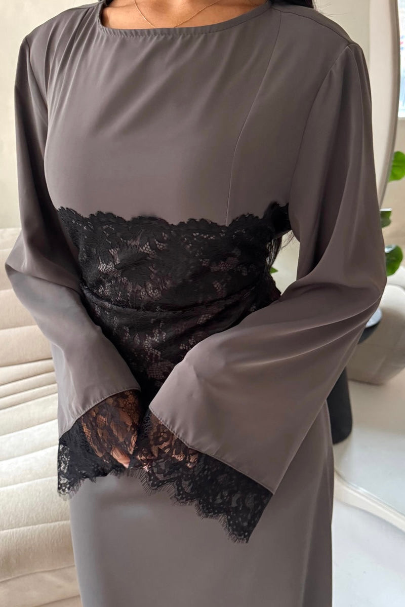 Mina Spitzen Kleid