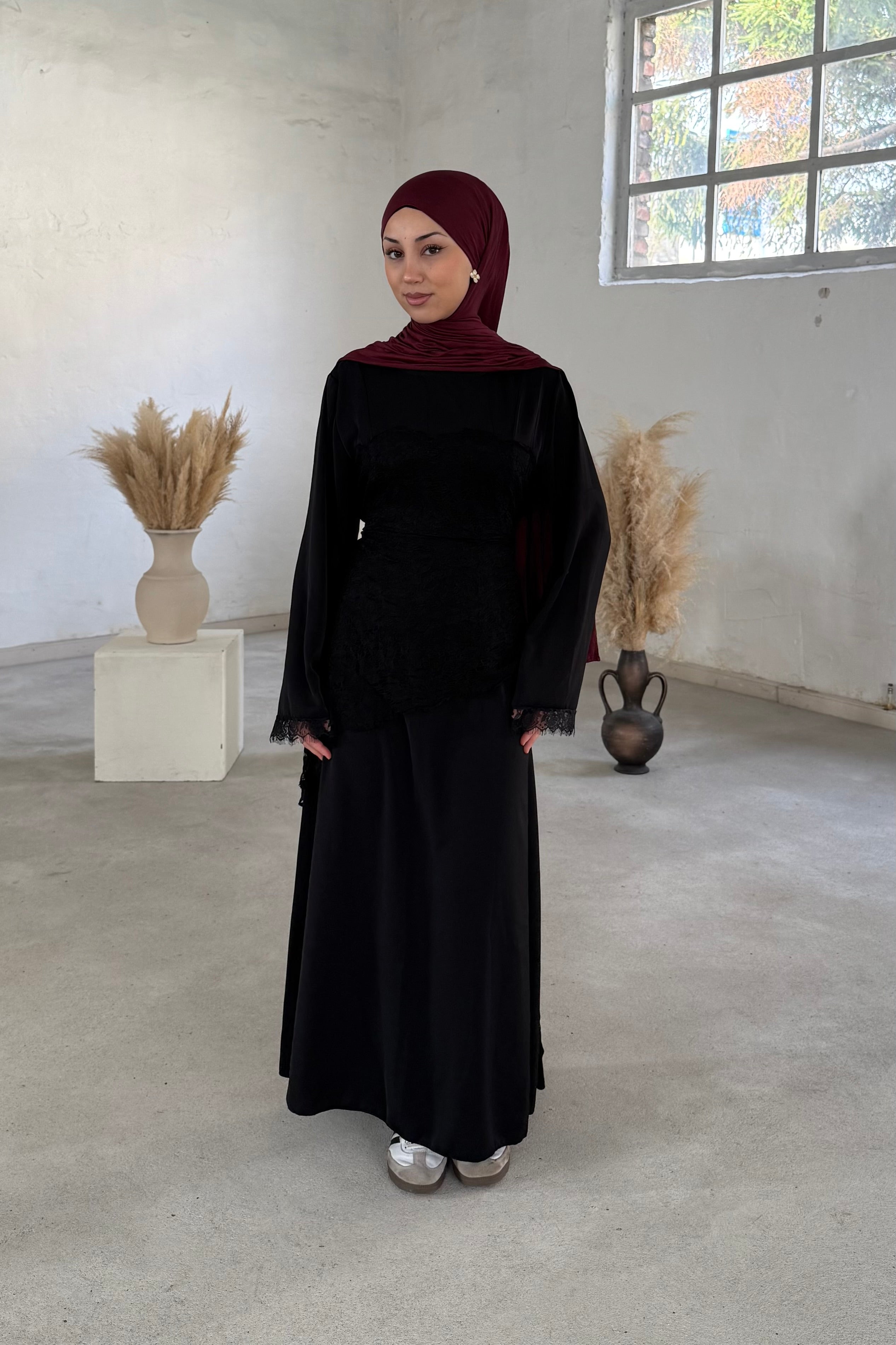 Mina Spitzen Kleid