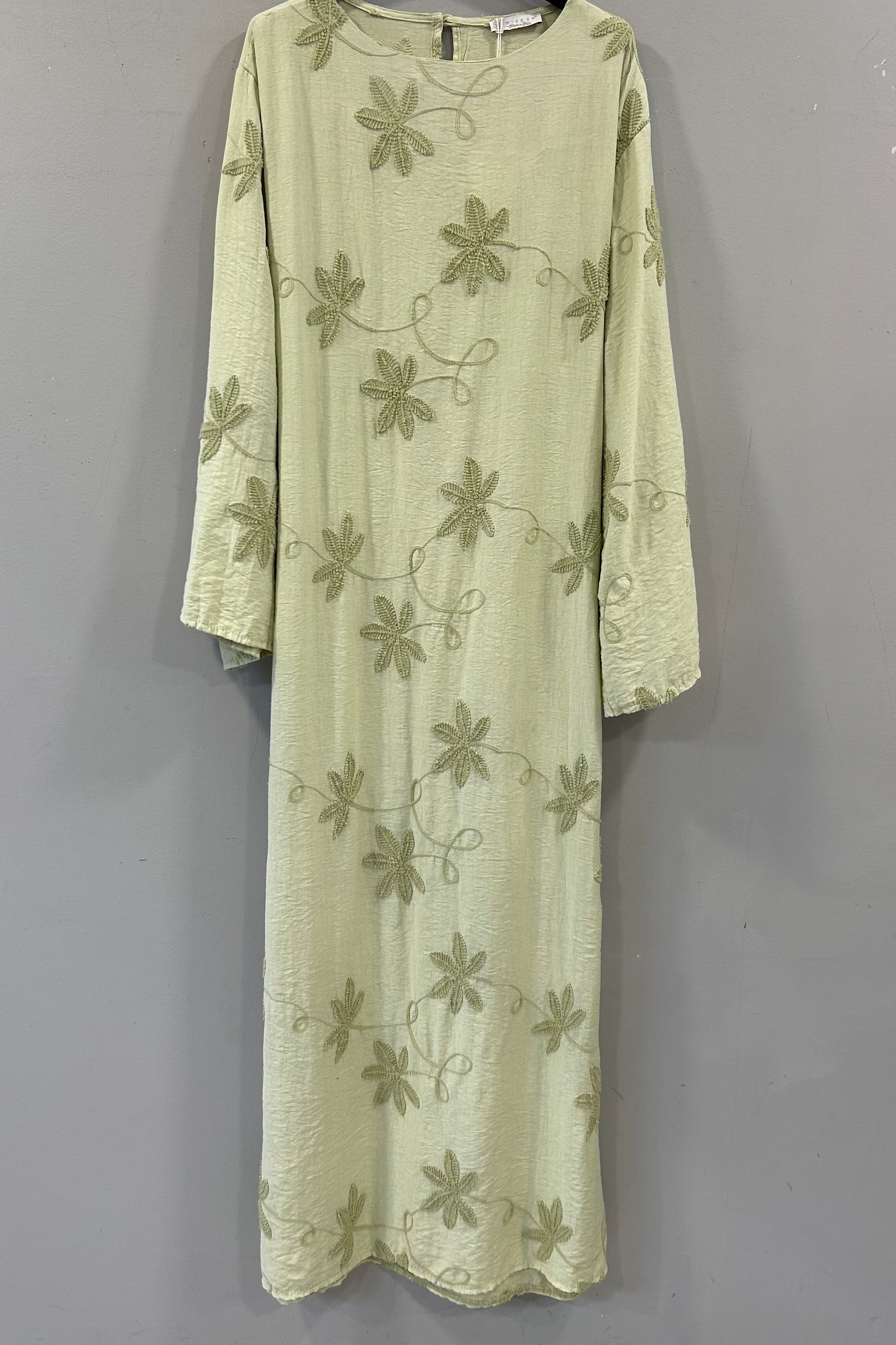 Belin Kleid mit gestickten Blumen