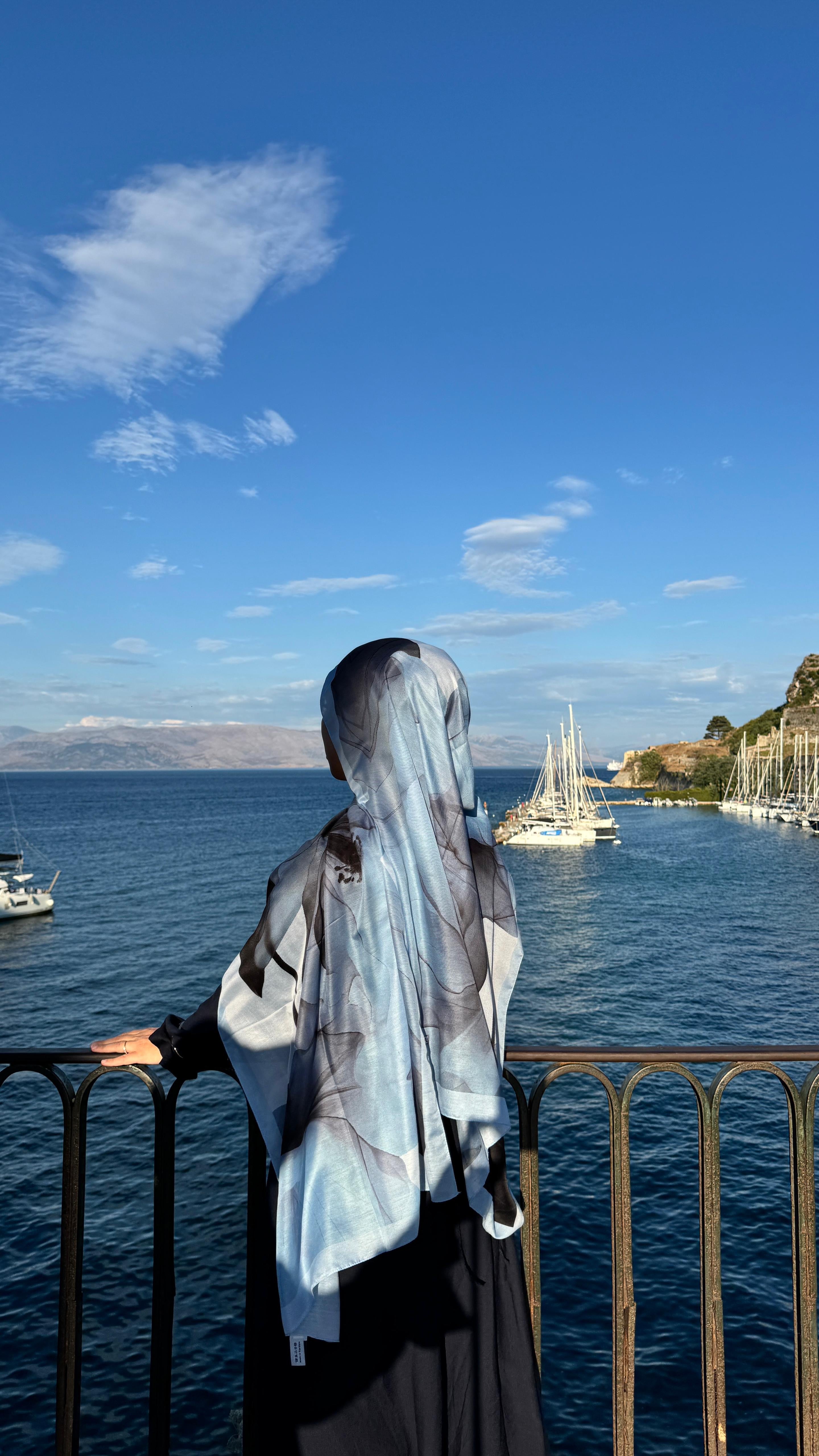 Blossom Hijab in Ocean