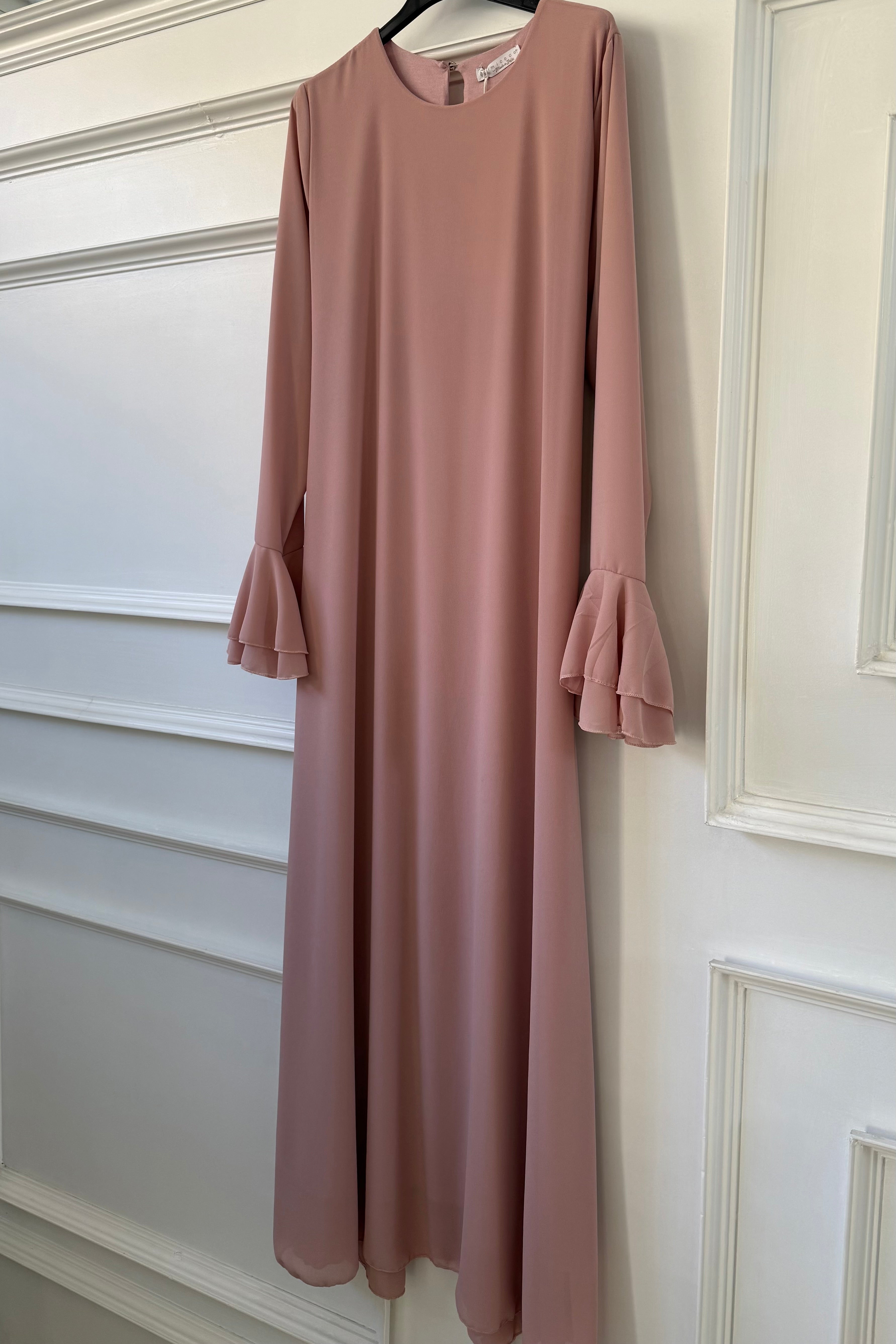 Farah Kleid mit Ärmel Details