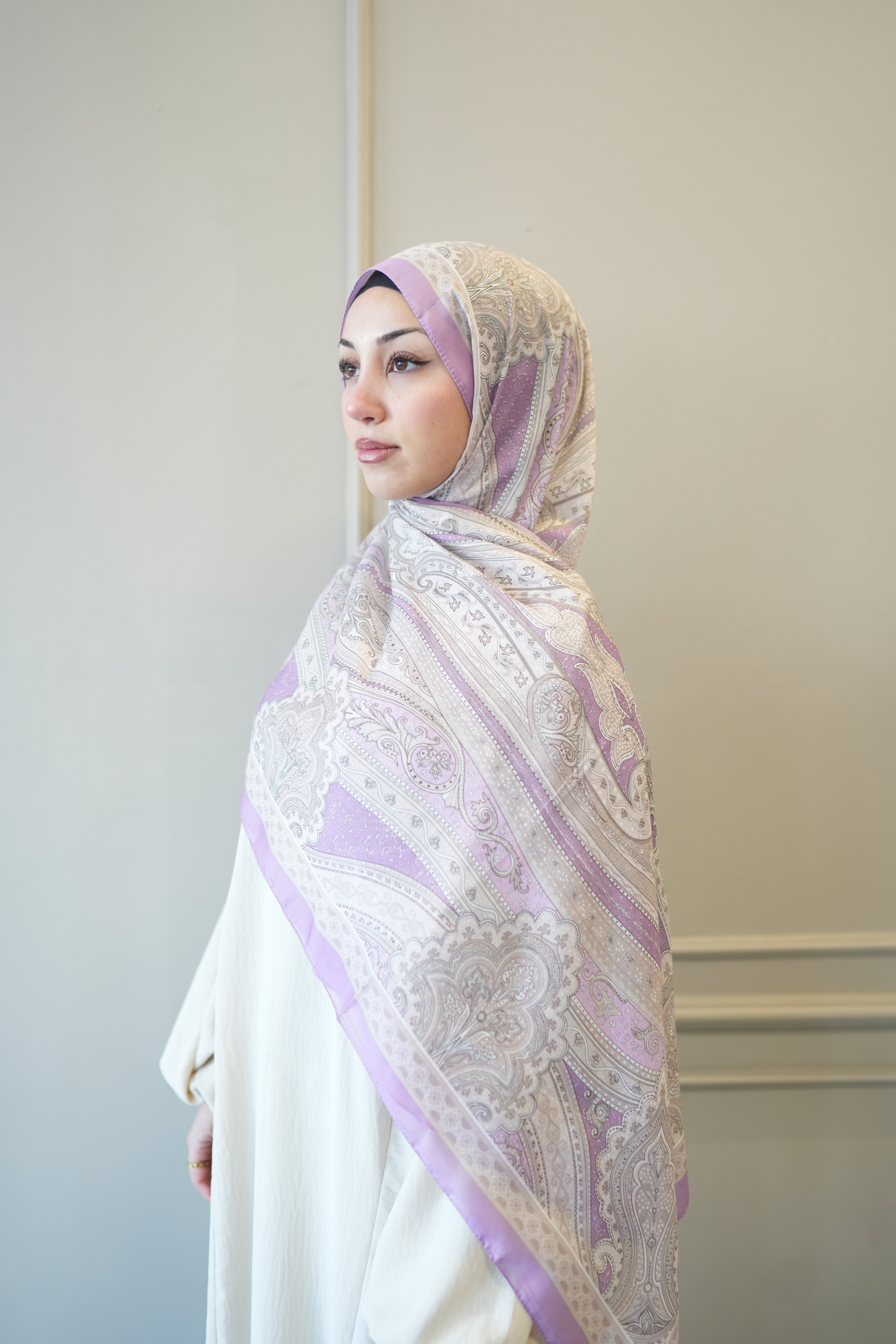 Soft Bohéme Hijab in Grape