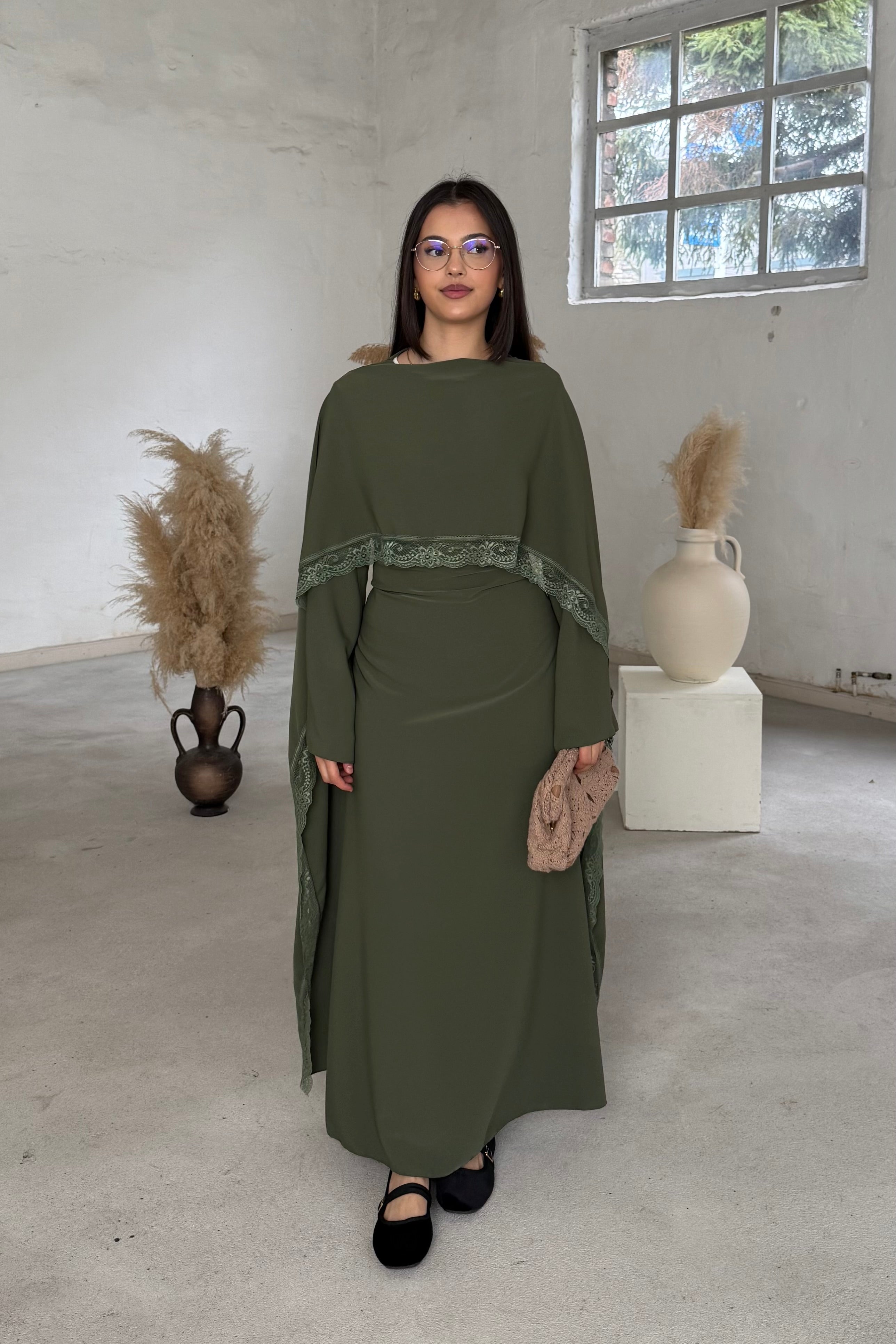 Nura Spitzen-Abendkleid