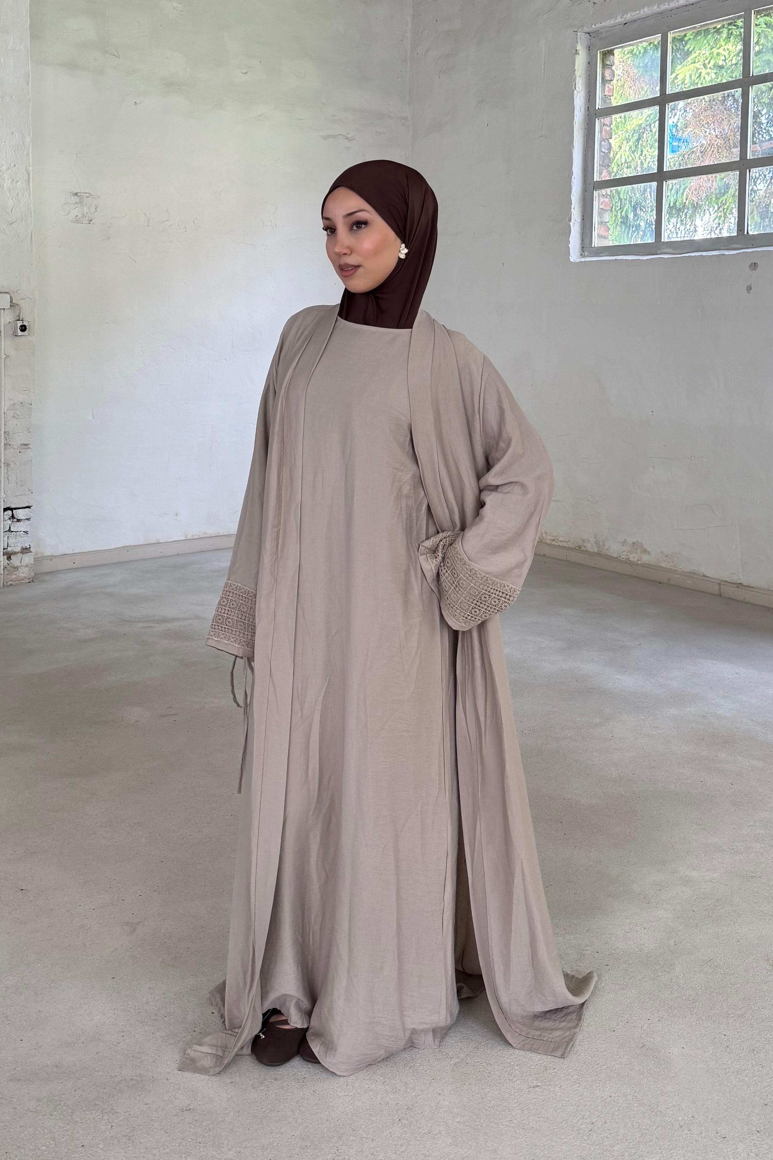 Arya Kimono Set mit Details
