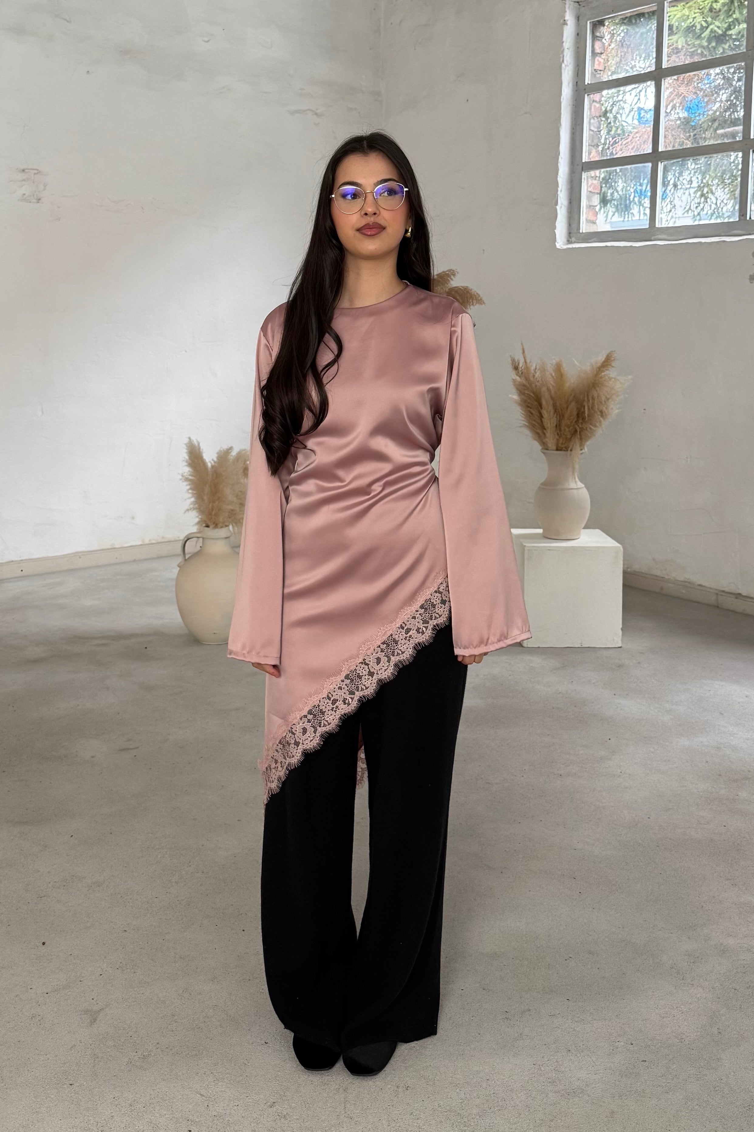 Mona Spitzen-Oberteil in lang