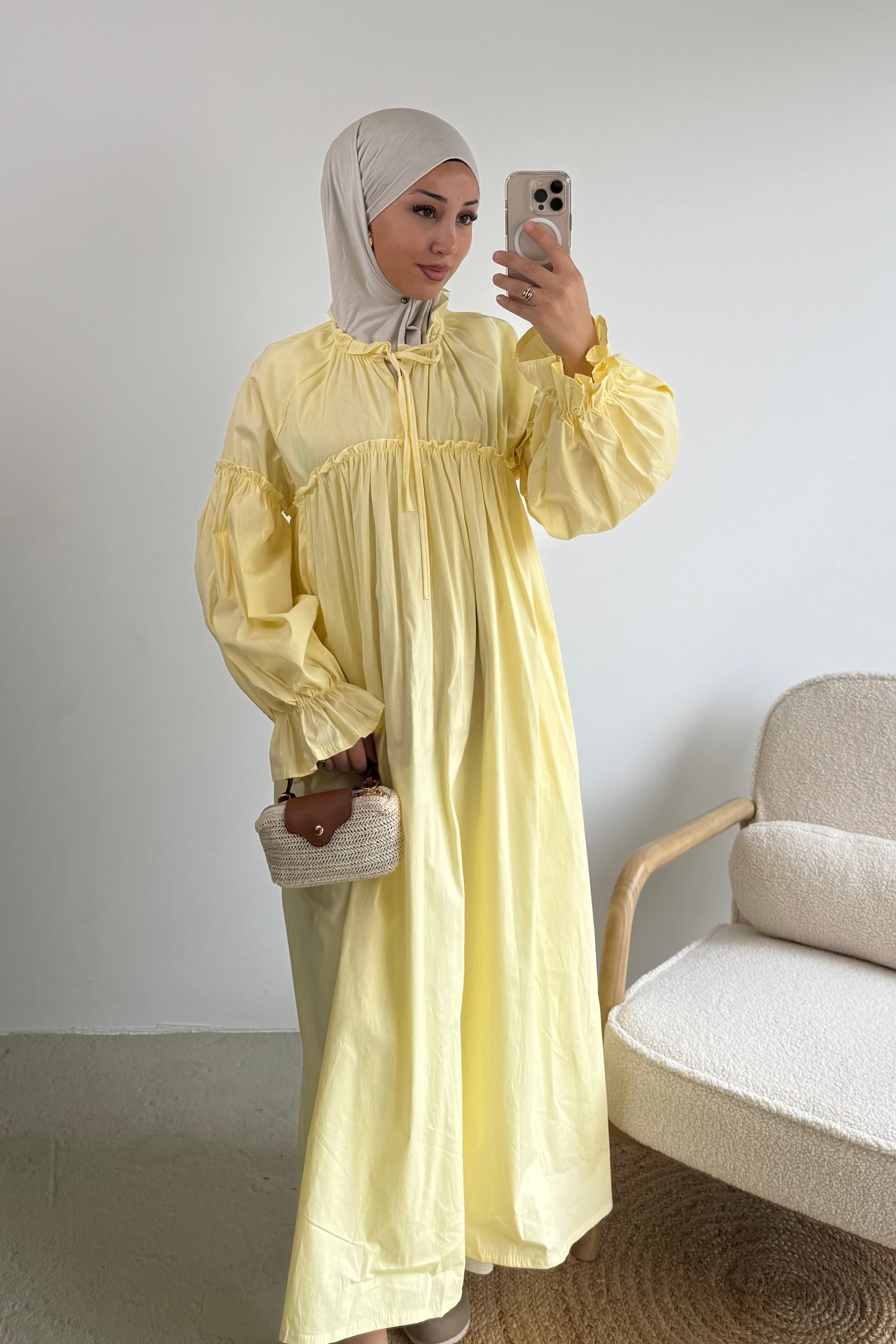 Hira Kleid