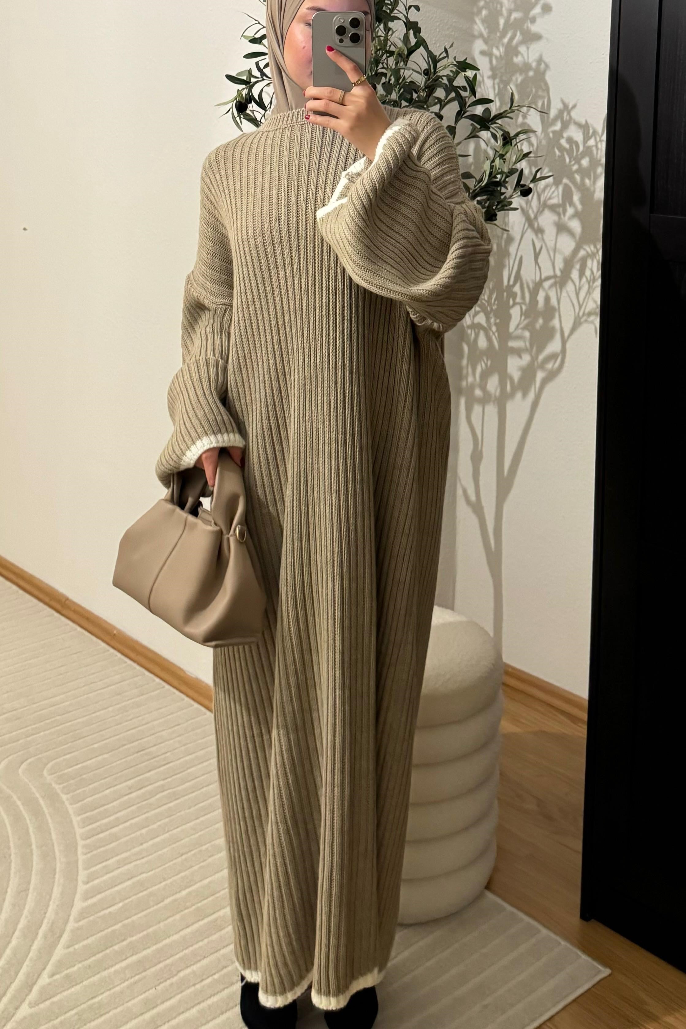 Tara Strickkleid in Taupe