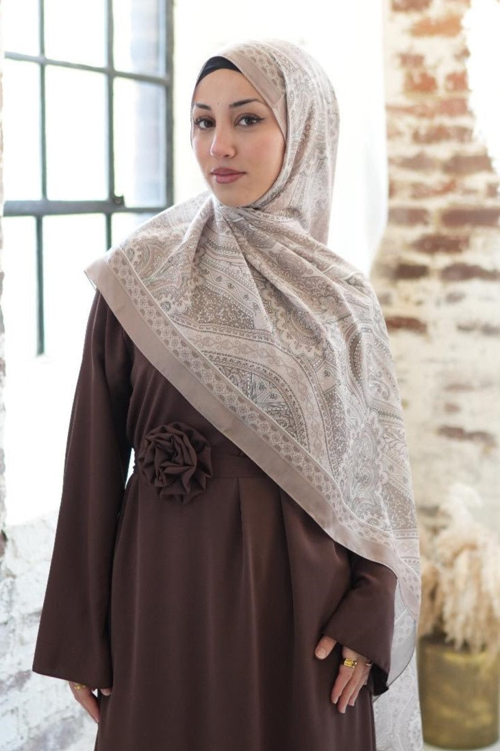Soft Bohéme Hijab in Taupe