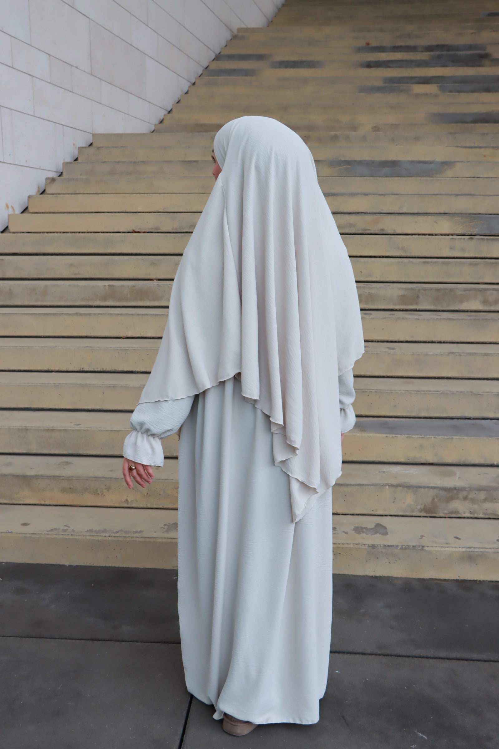 Safiya Abaya Set mit Khimar in Creme