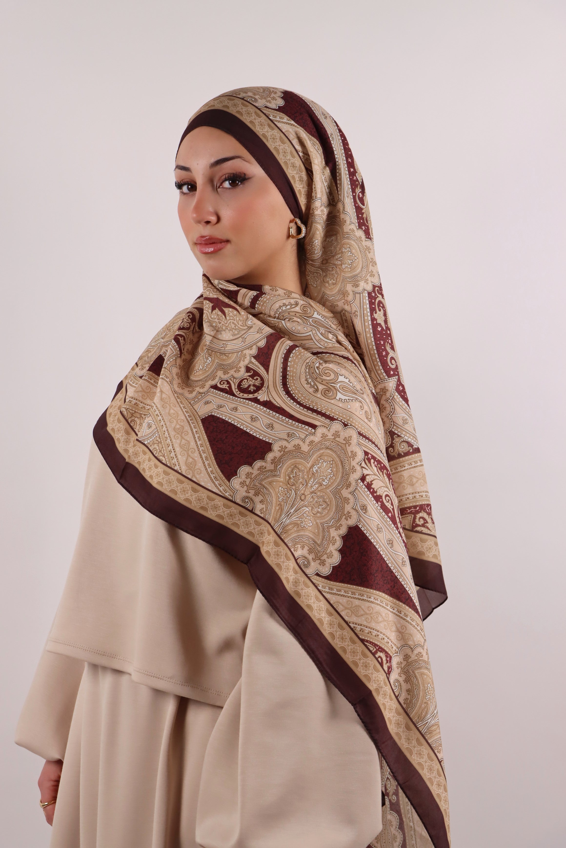 Soft Bohéme Hijab in Braun