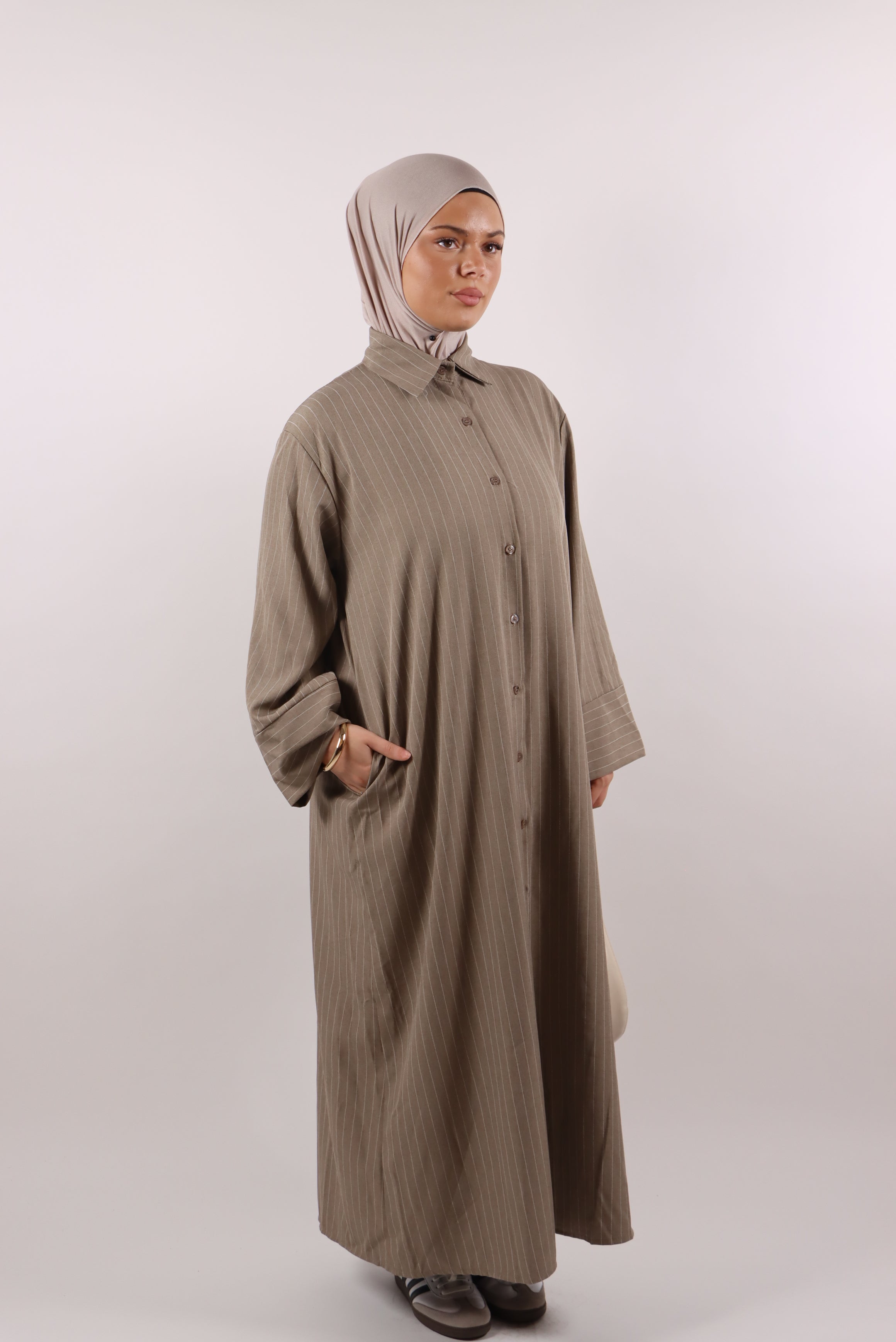Naila Hemdkleid in Taupe