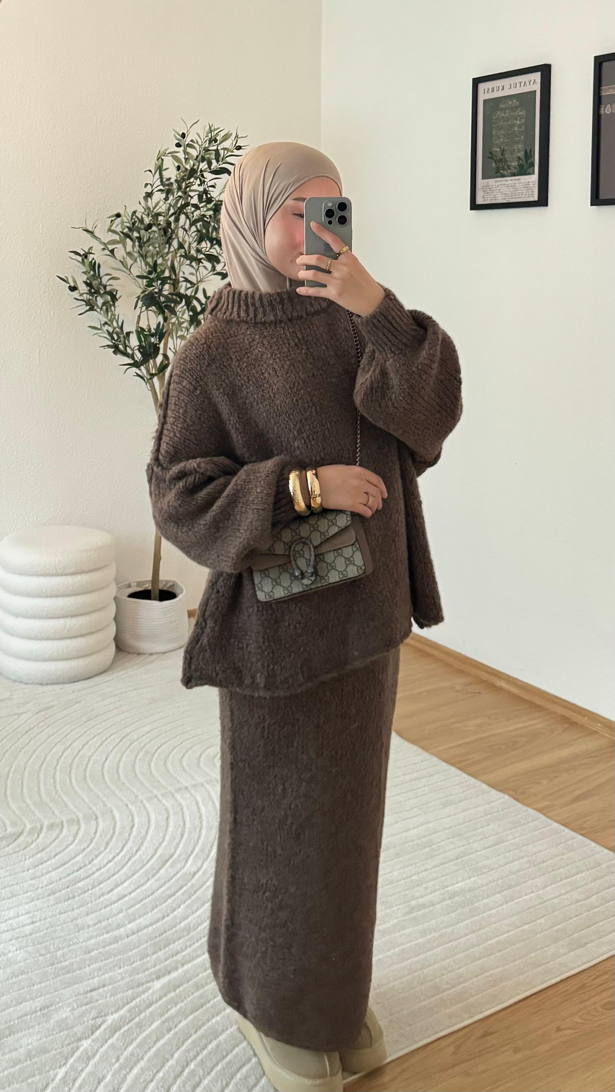 Mila Woll-Set in Braun